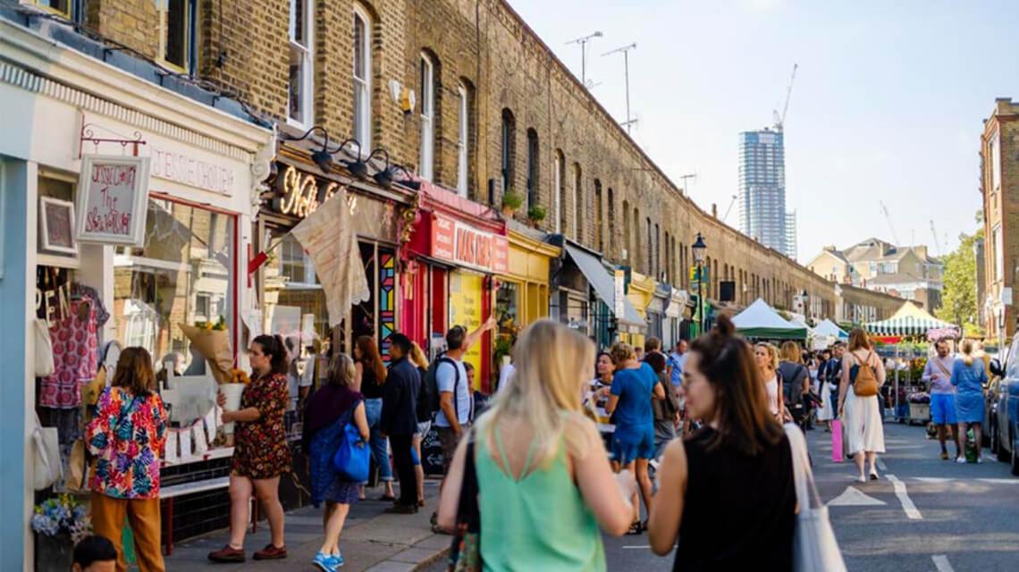Large Duplex Flat at London Bridge
