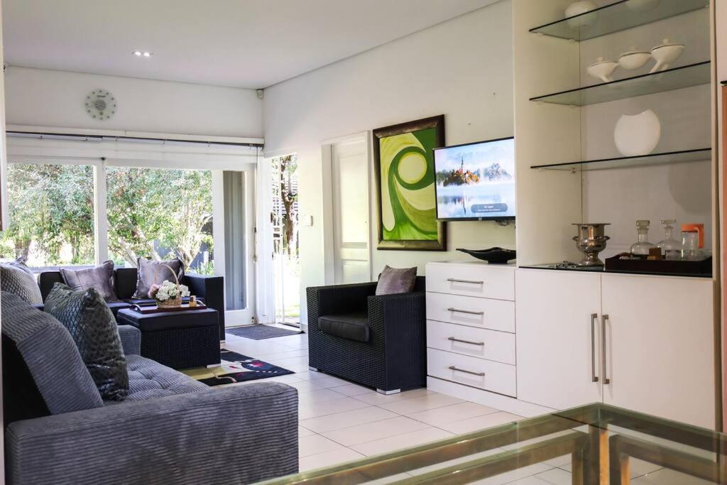 Vaal River Garden Cottage view 5