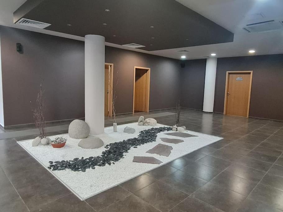 2 Bdr Garden Apt with Spa near Ski and Golf