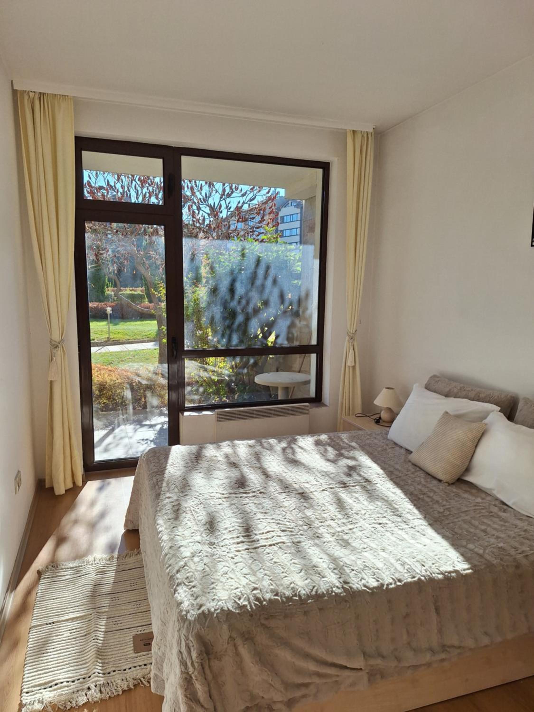 2 Bdr Garden Apt with Spa near Ski and Golf
