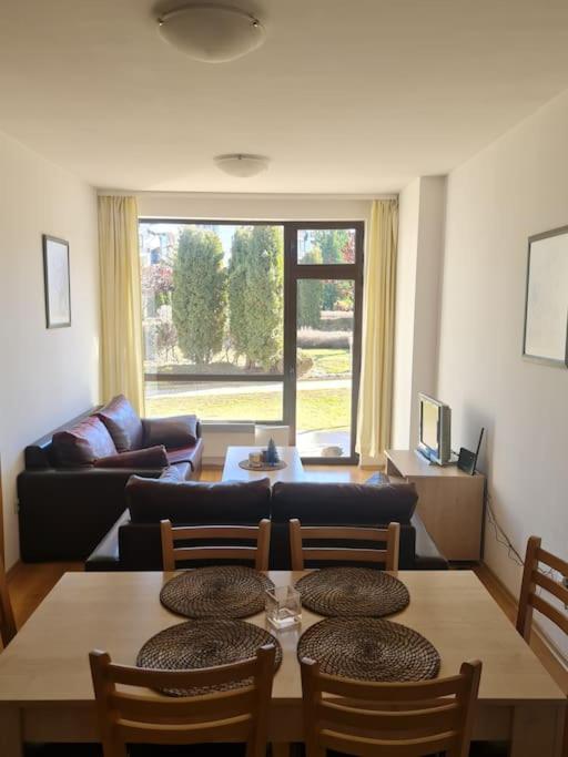 2 Bdr Garden Apt with Spa near Ski and Golf