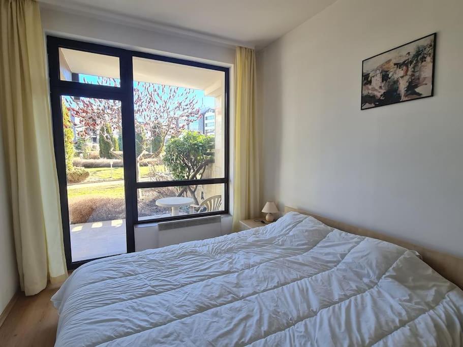 2 Bdr Garden Apt with Spa near Ski and Golf