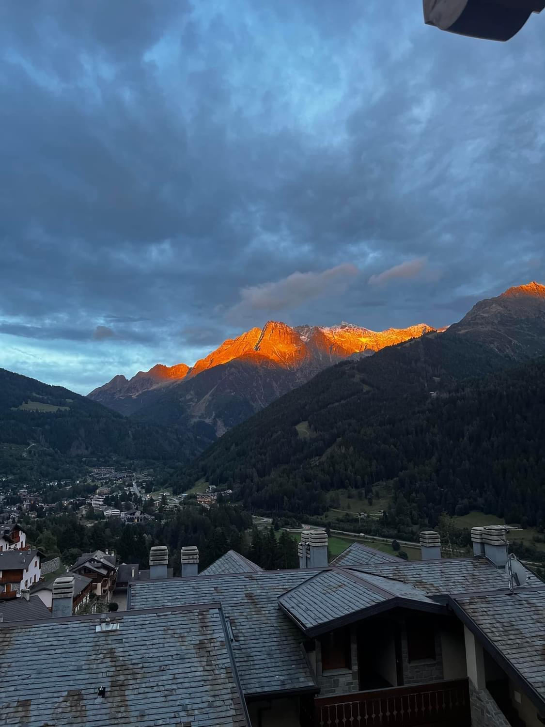 Chalet La Stella Alpina view 3