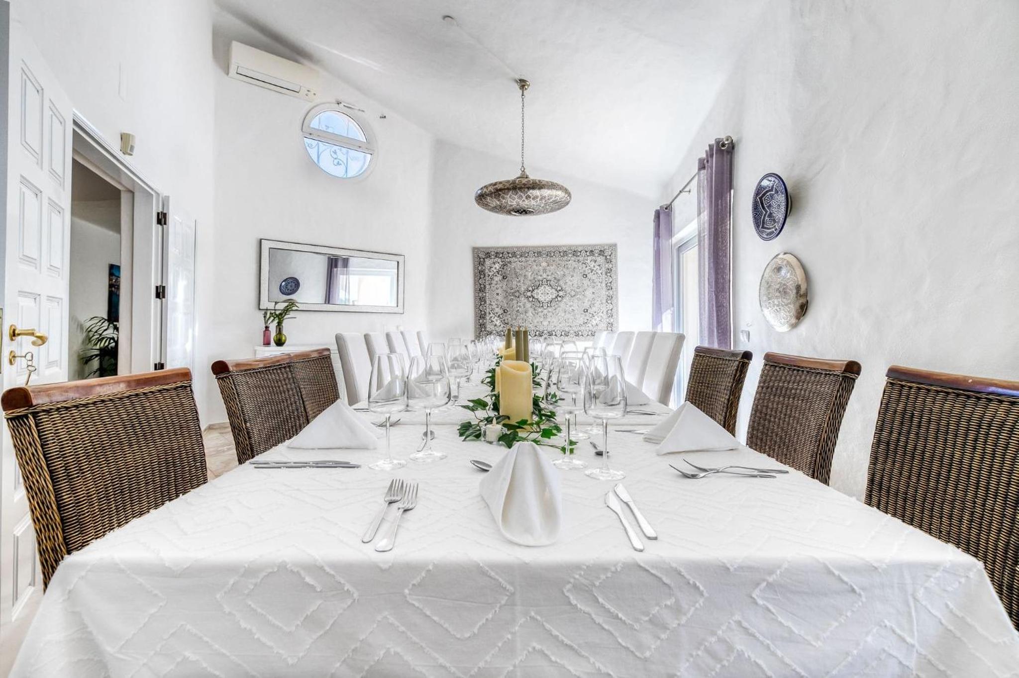 Golfinhos - MAGNIFICENT & SPACIOUS 5 BEDROOM VILLA