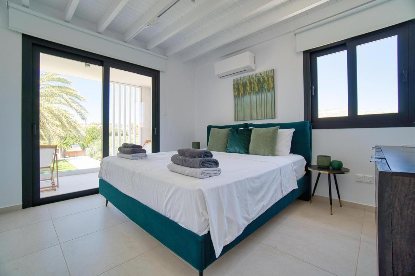 Luxury Oasis Villa