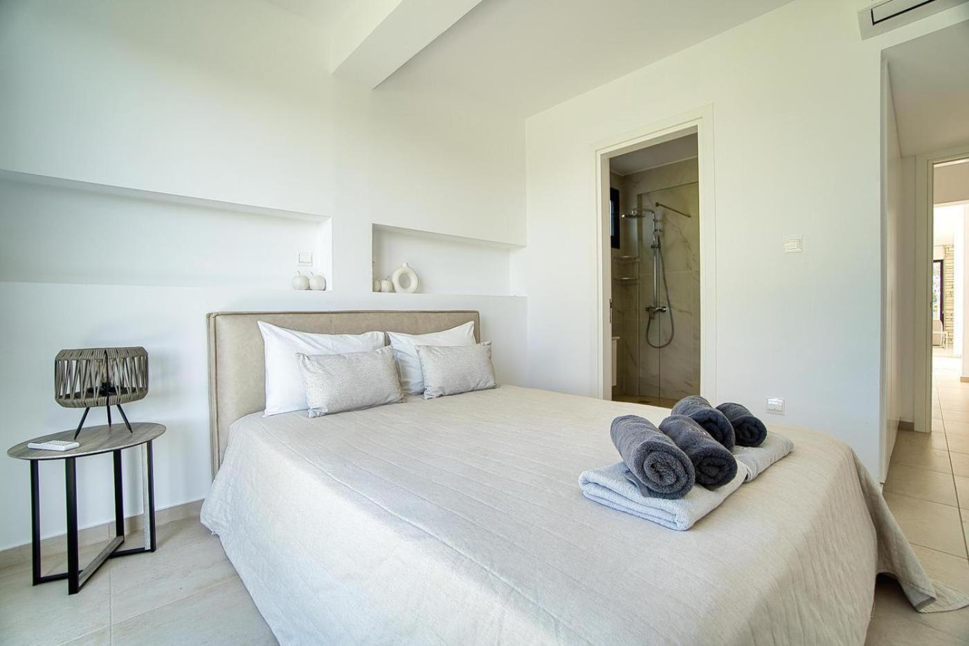 Luxury Oasis Villa
