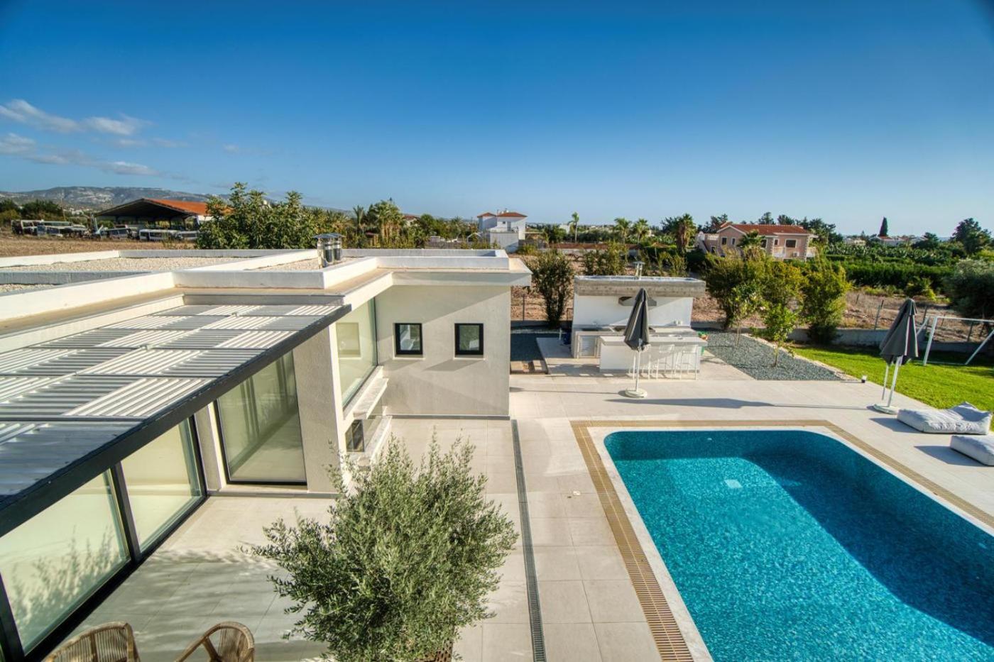 Luxury Oasis Villa