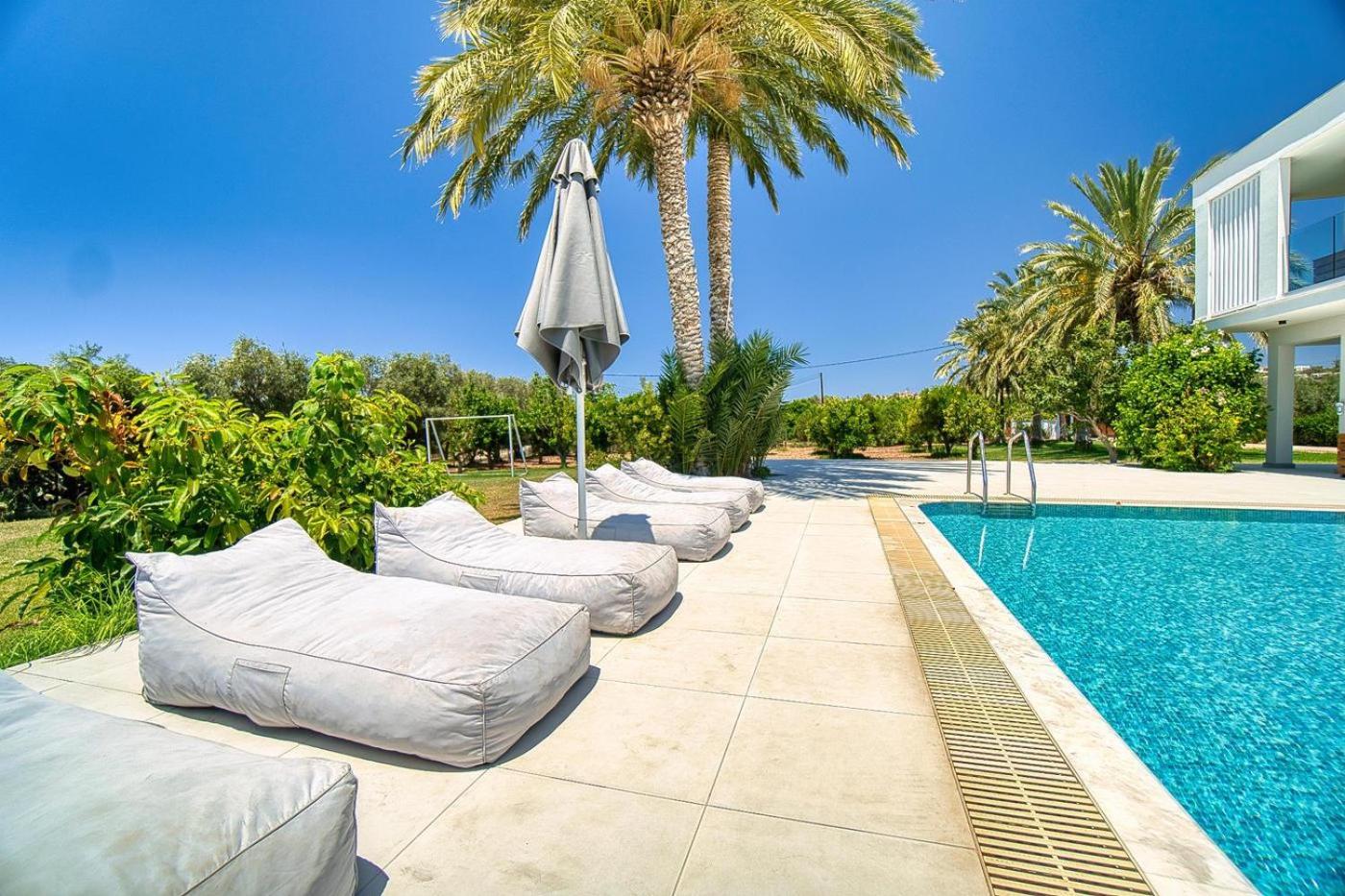 Luxury Oasis Villa