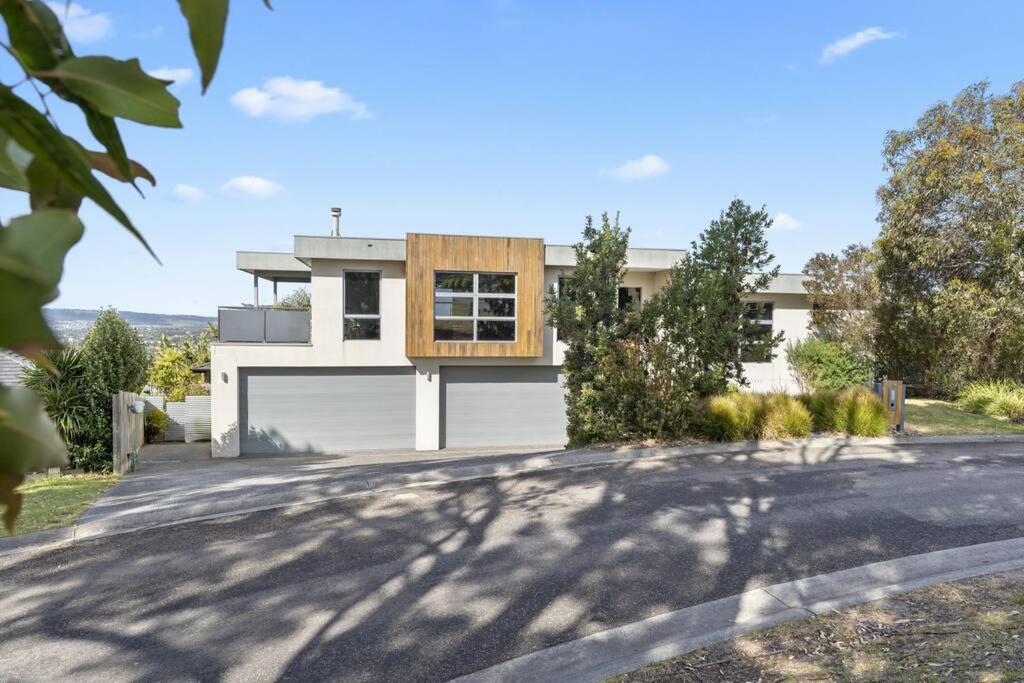Modern Bay View Sanctuary Escape