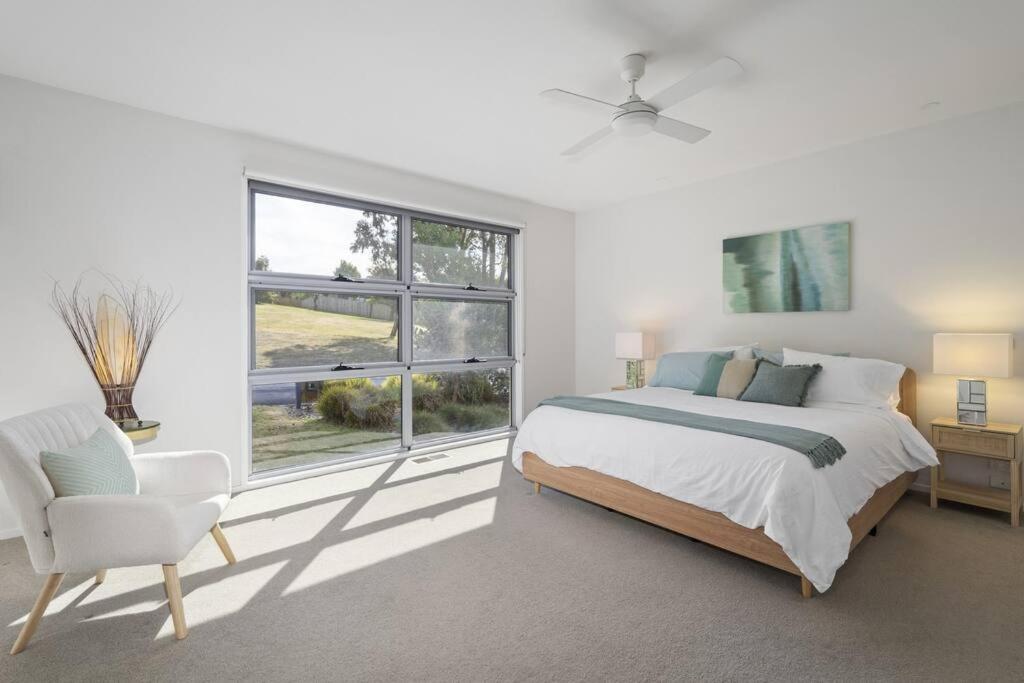 Modern Bay View Sanctuary Escape