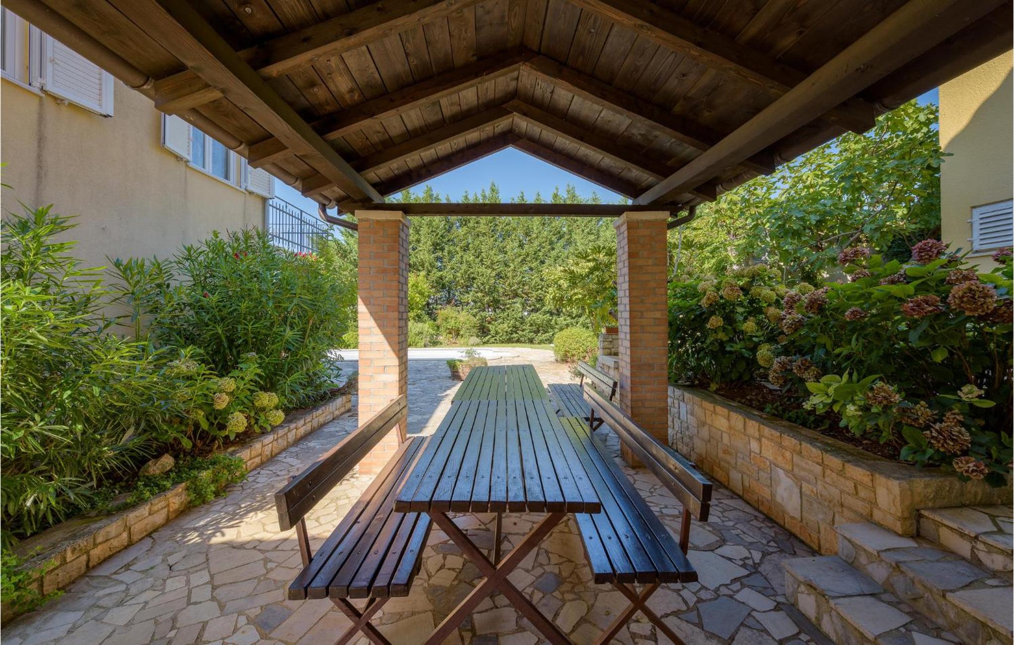 Amazing Home In Porec view 4