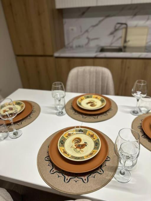 Vala Apartment near park photo 4