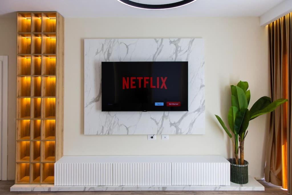 Vala Apartment near park photo 3