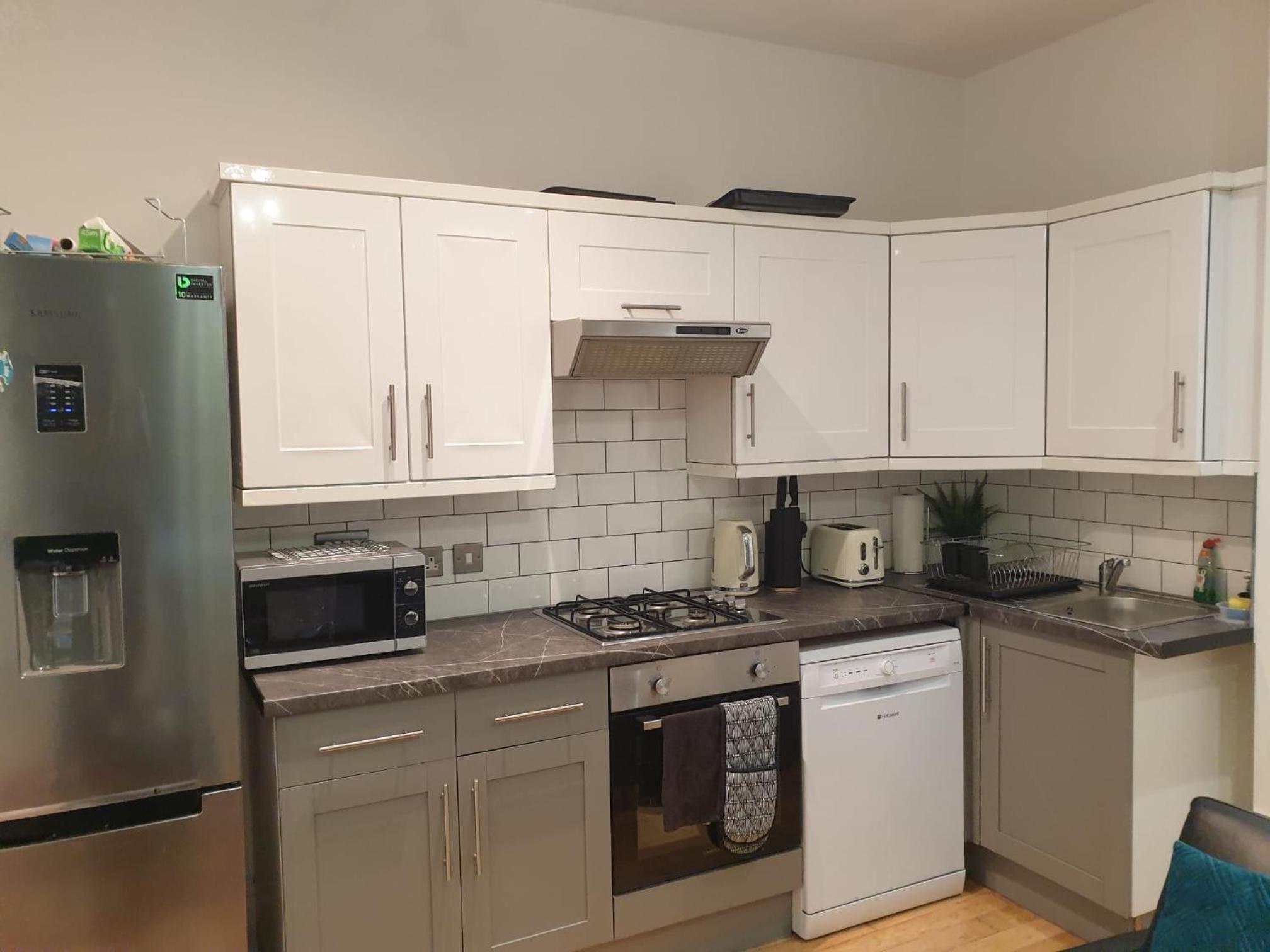 2 bed garden flat West Dulwich FREE STREET PARKING