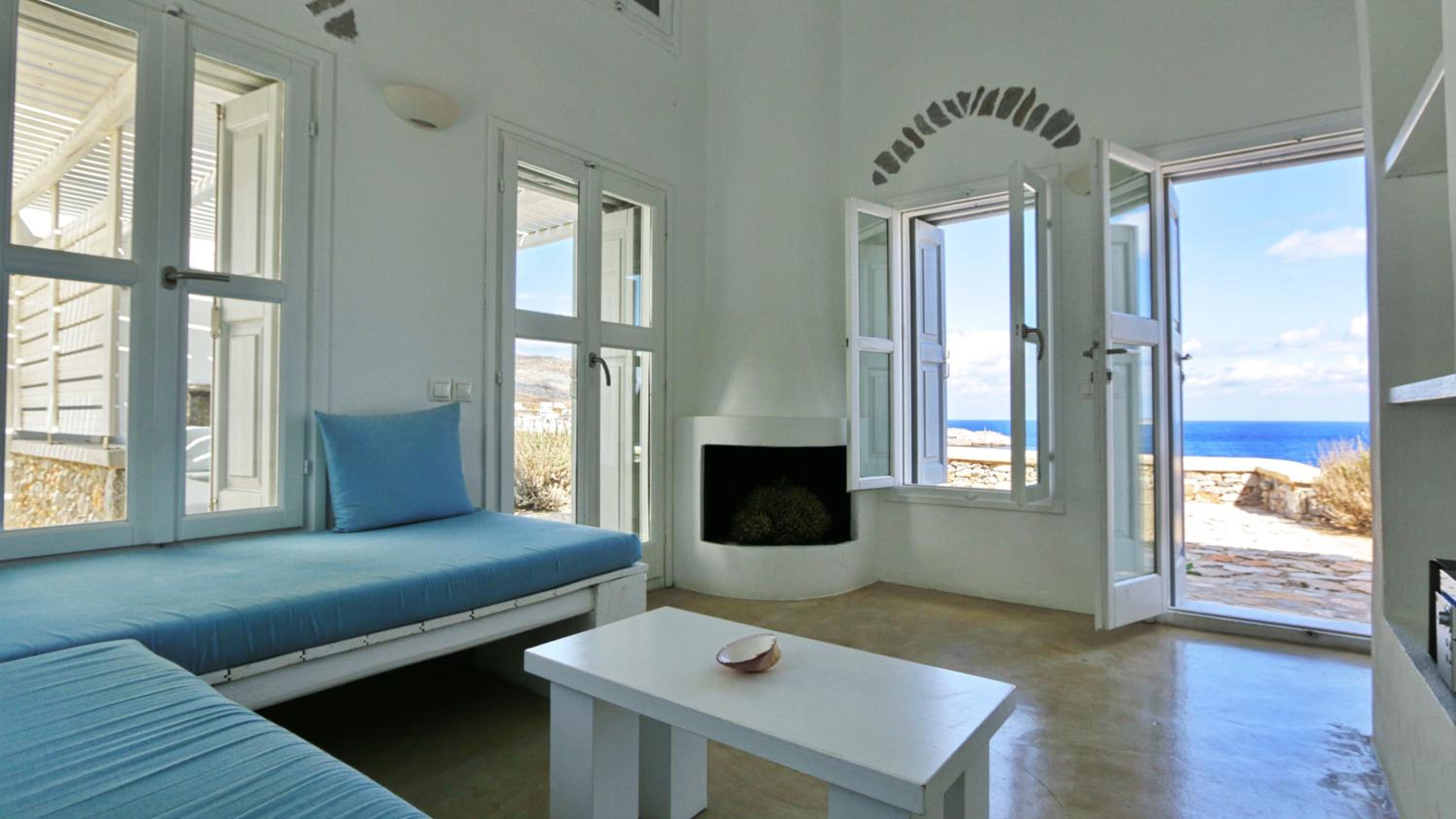Folegandros Villas Aspropounta Double Room Beachfront