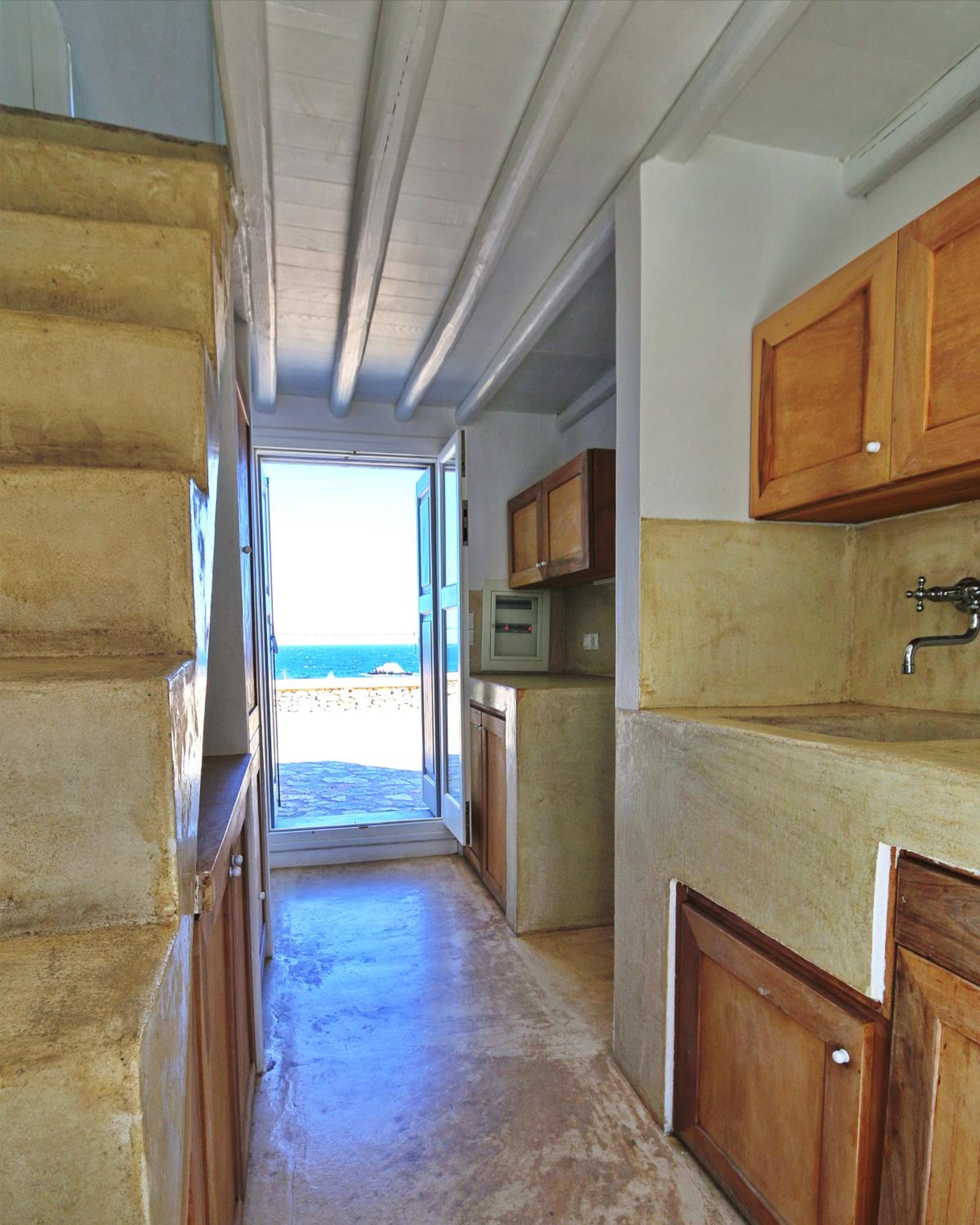 Folegandros Villas Aspropounta Double Room Beachfront