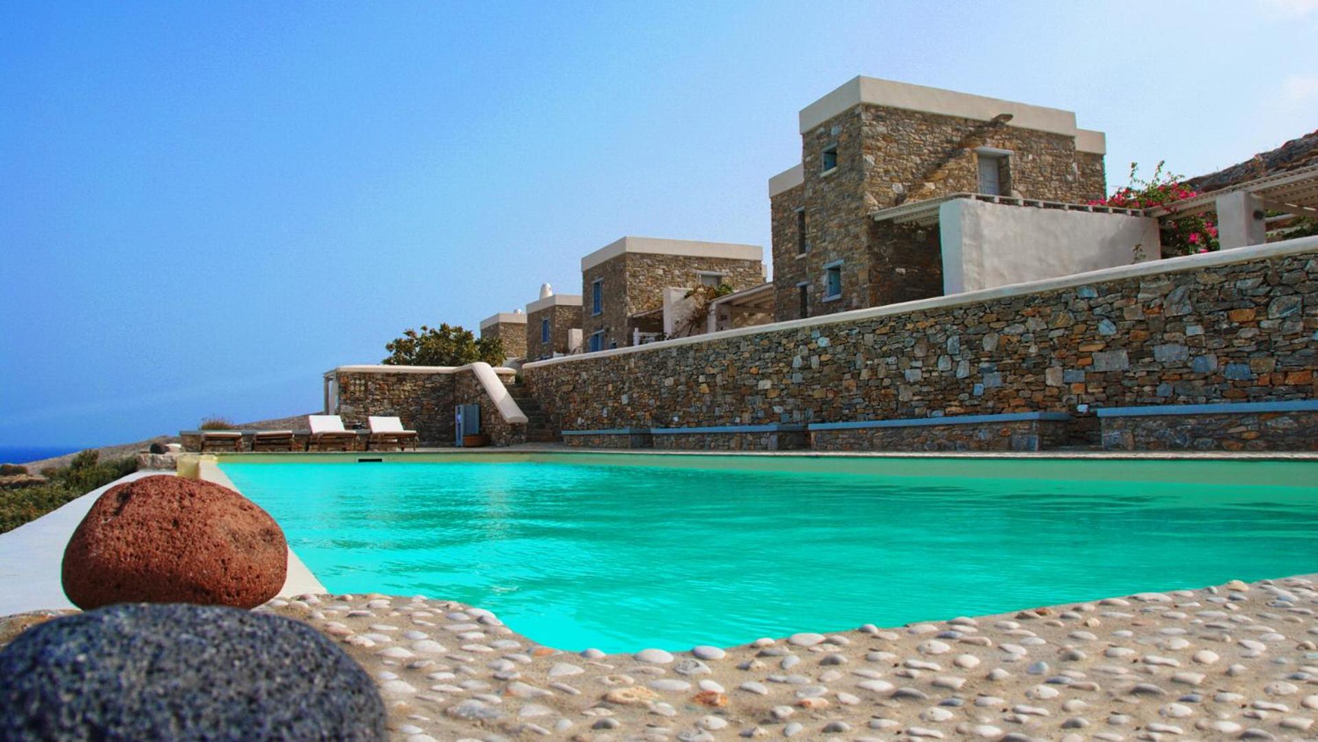 Folegandros Villas Aspropounta Double Room Beachfront