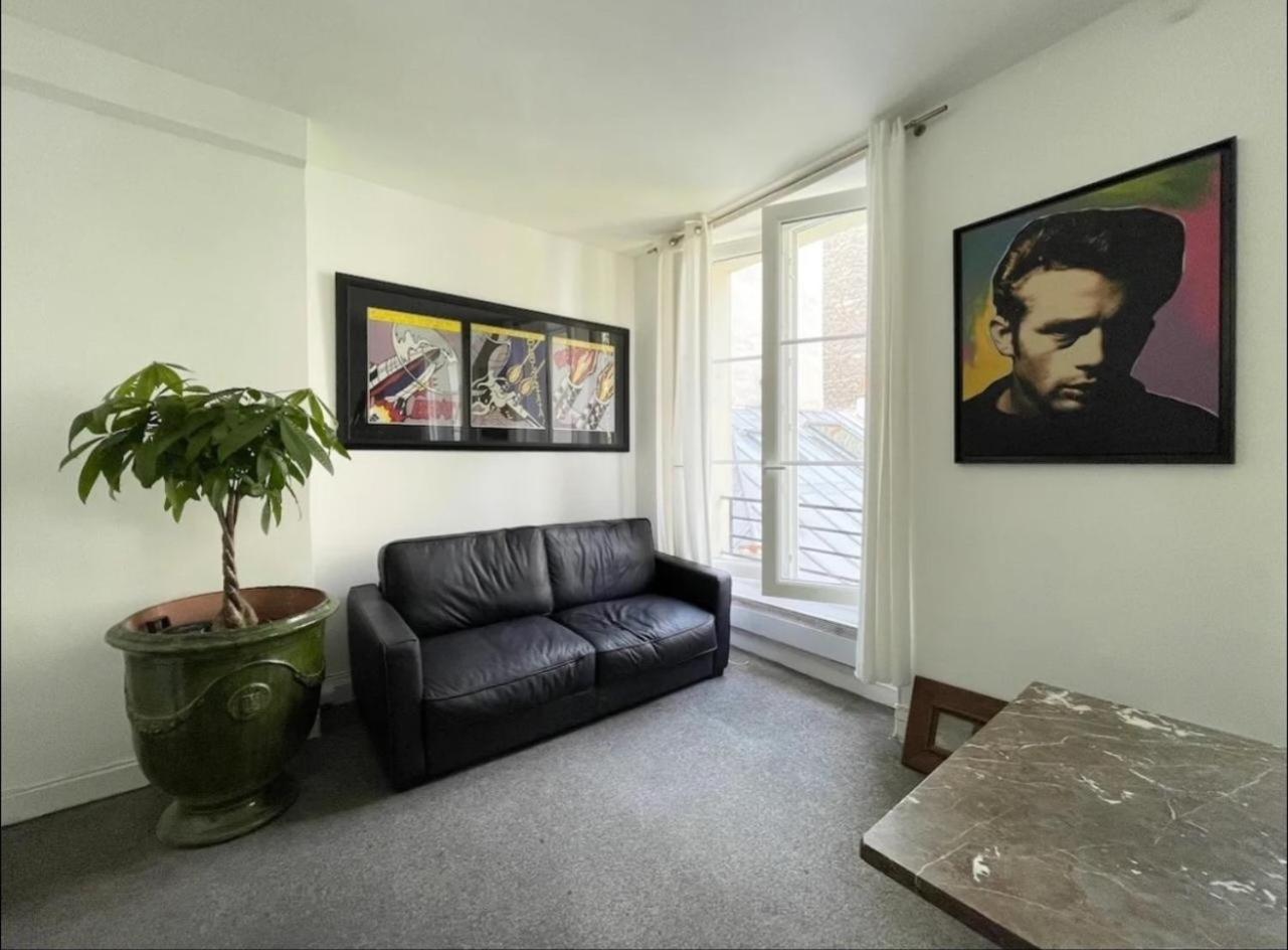 Archives Gallery -Unique and élégant Studio Paris center