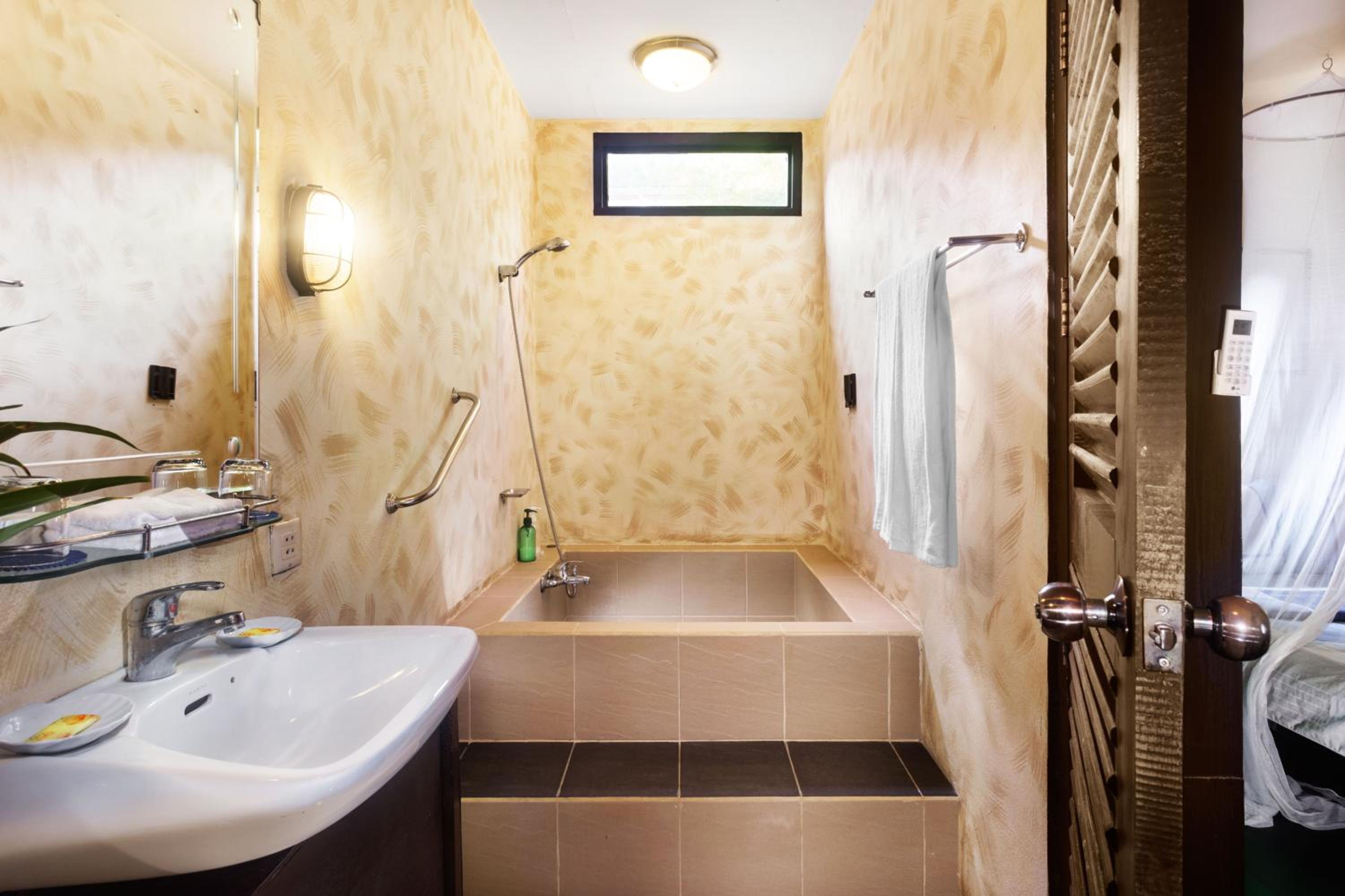 The Cockatoo Nature Resort & Spa