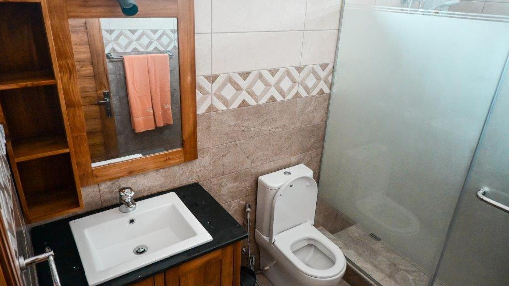 U & S Luxury Apartments Ltd view 5