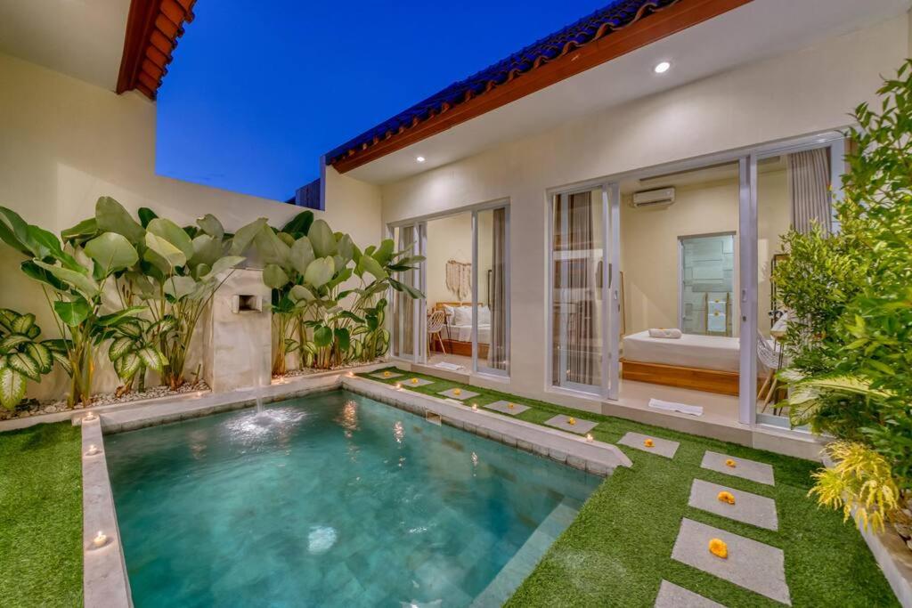 Petite 2bd Cozy Villa with Private Pool in Central Canggu view 5