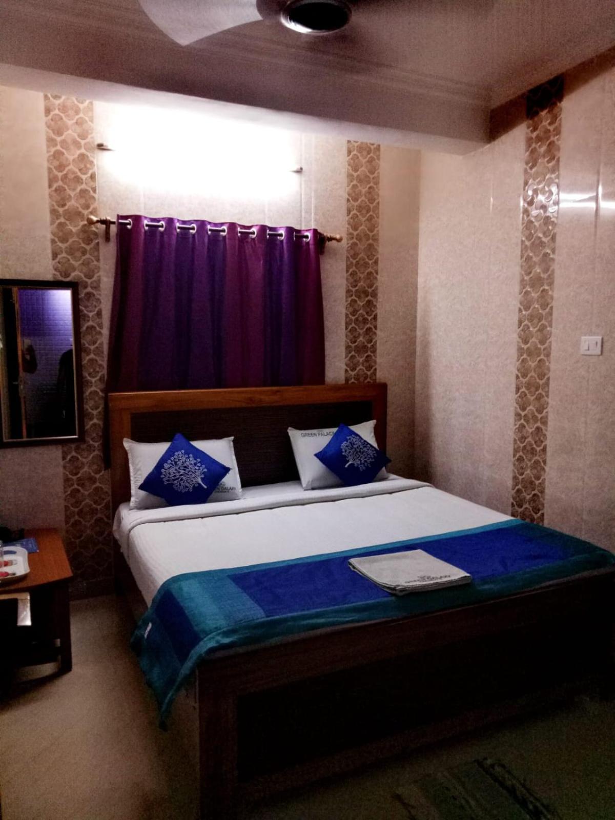 SMS GRAND inn