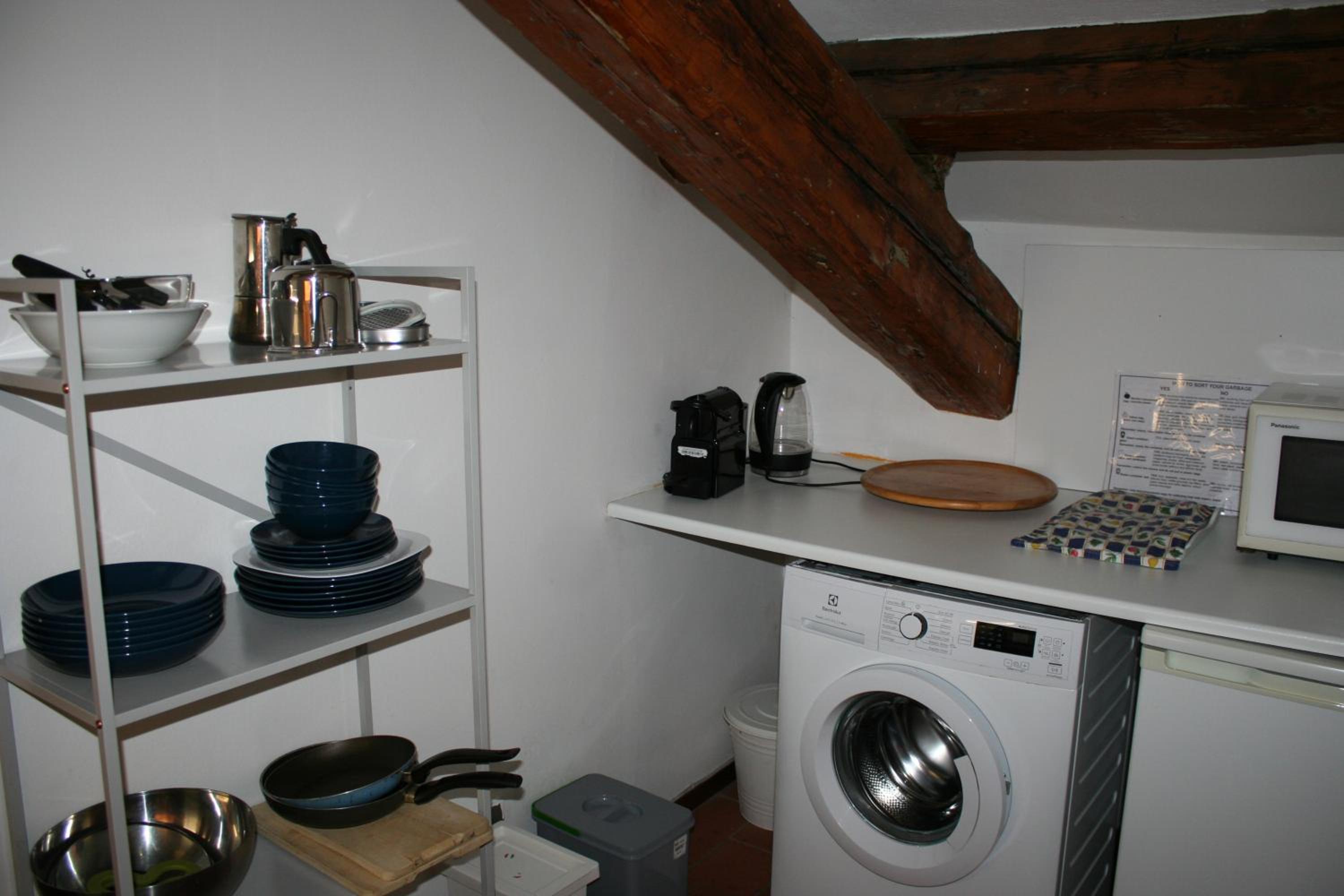 Apartment very close to the central area