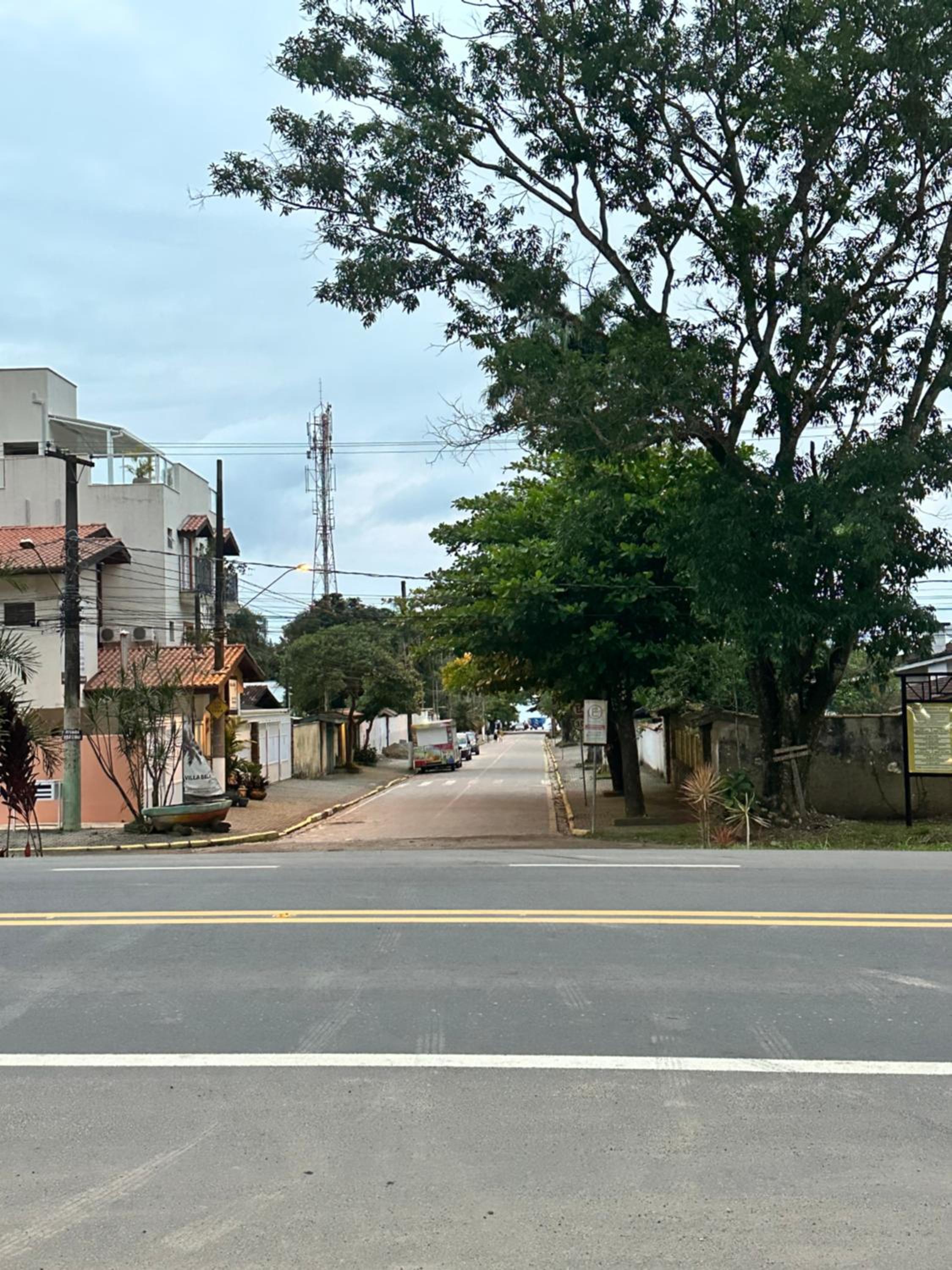 Casa a 300m da Praia Enseada Ubatuba
