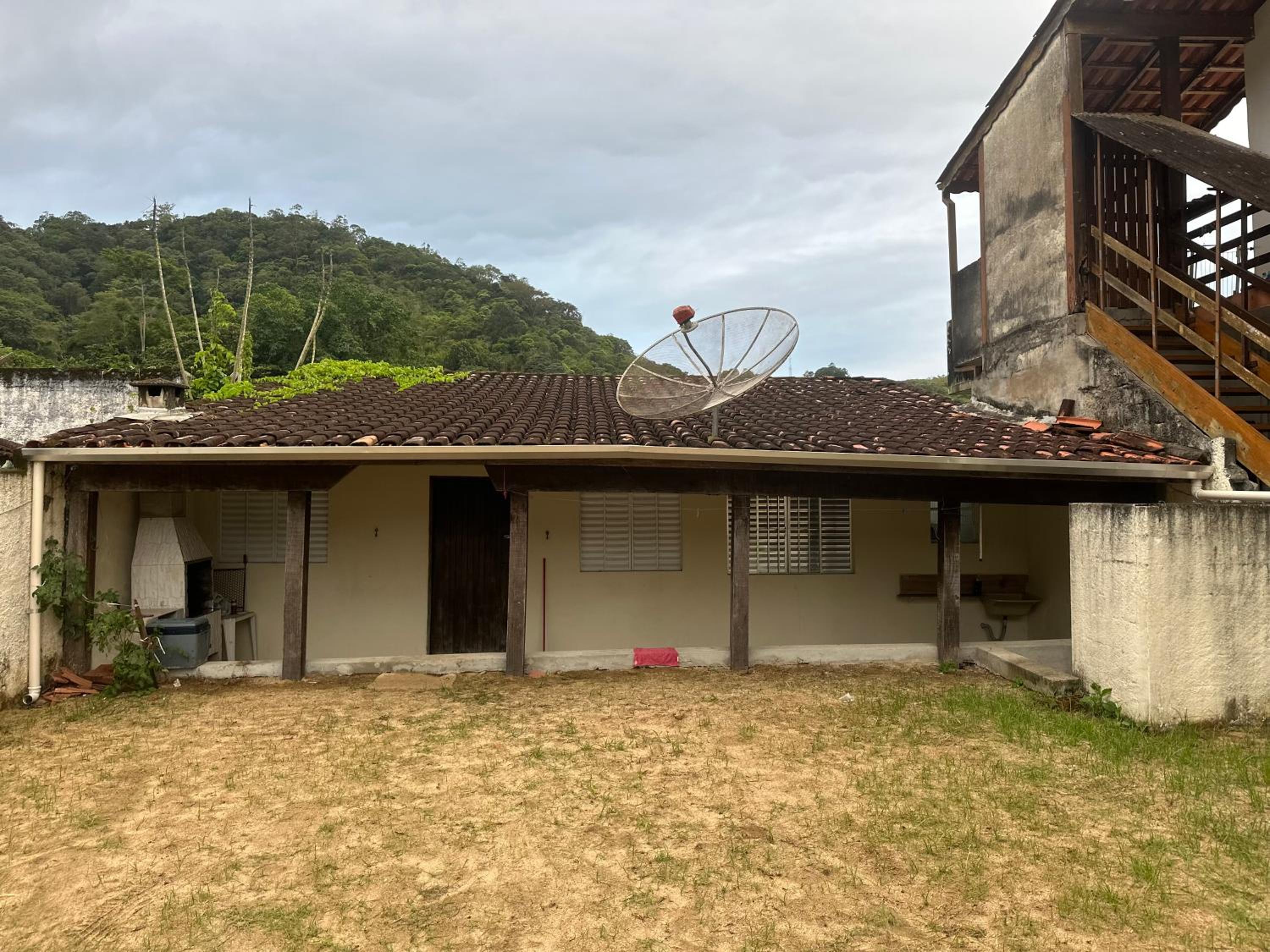 Casa a 300m da Praia Enseada Ubatuba