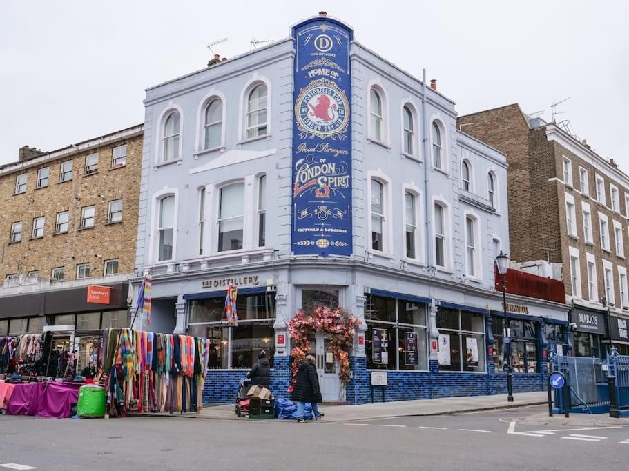 Stylish Portobello Road Two-Bed Flat