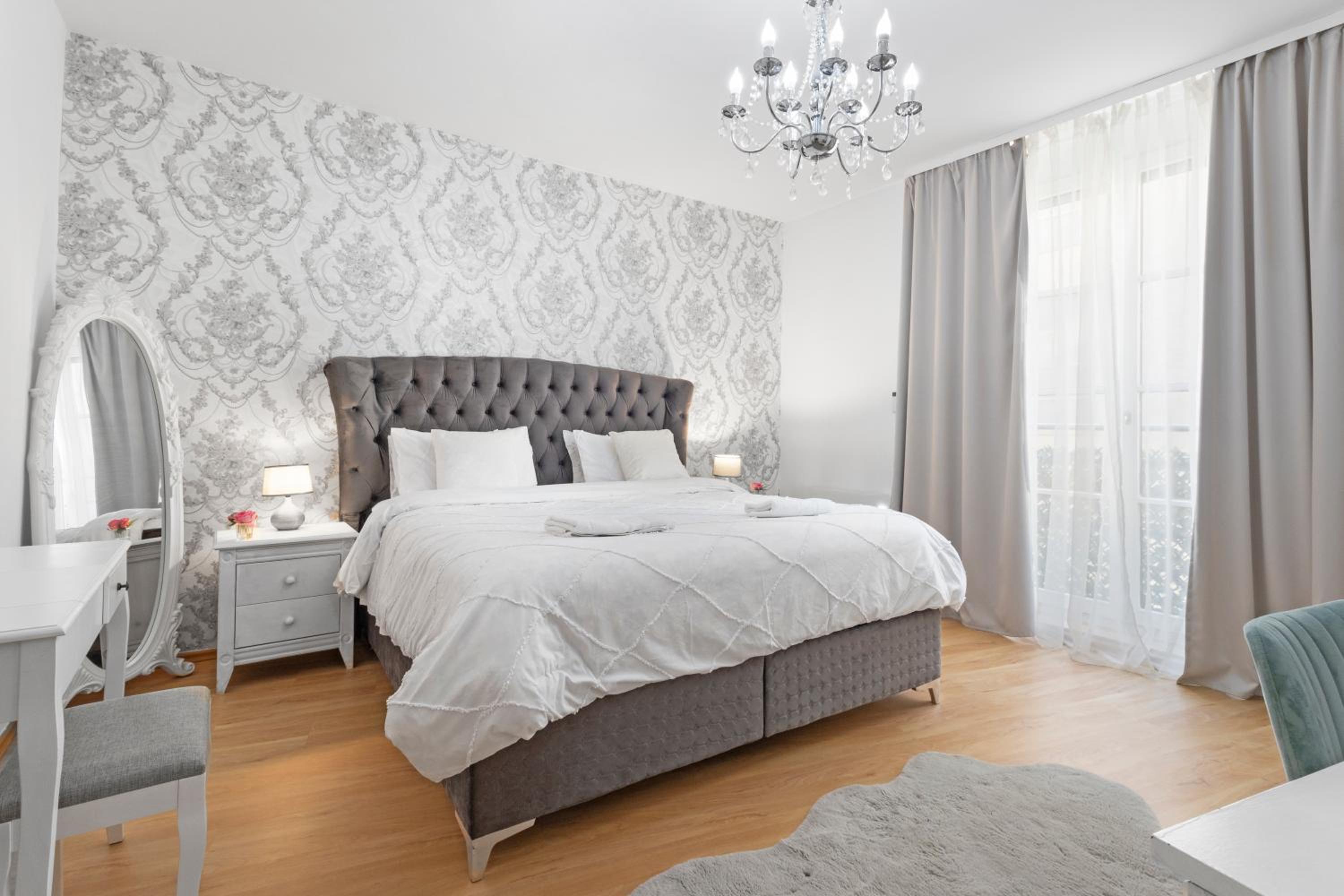 Hotel Apartment Puma v centre Piešťan - Image 1