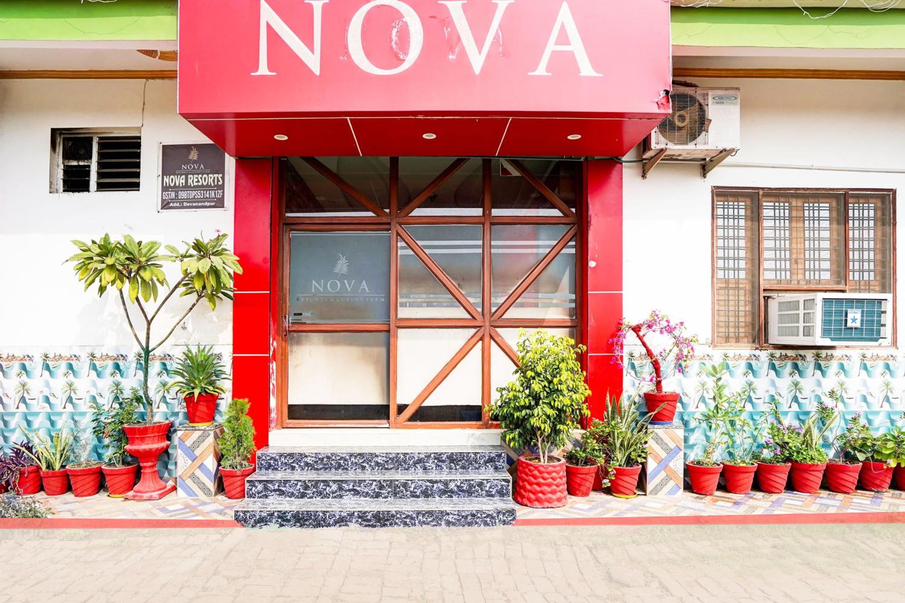Hotel O Rae Bareli Railway Junction Formerly Nova Resorts & Luxury Farm