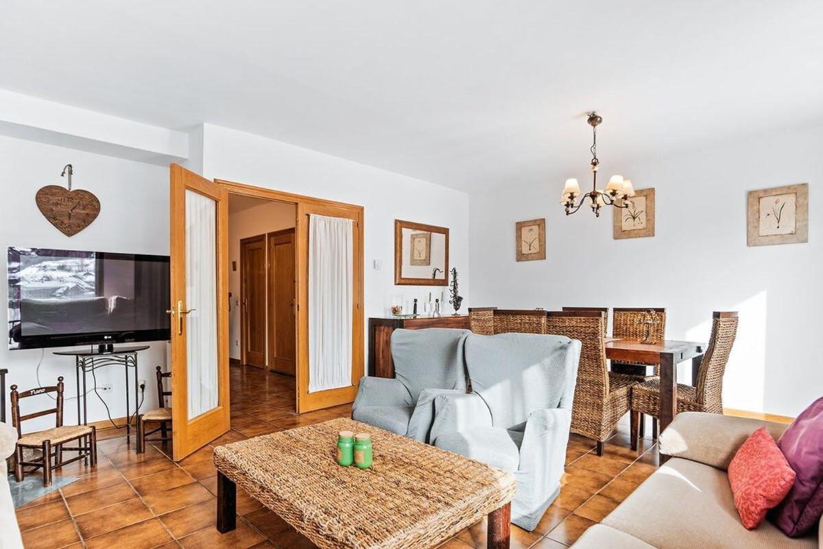 Casa Maite by Cardi Suit