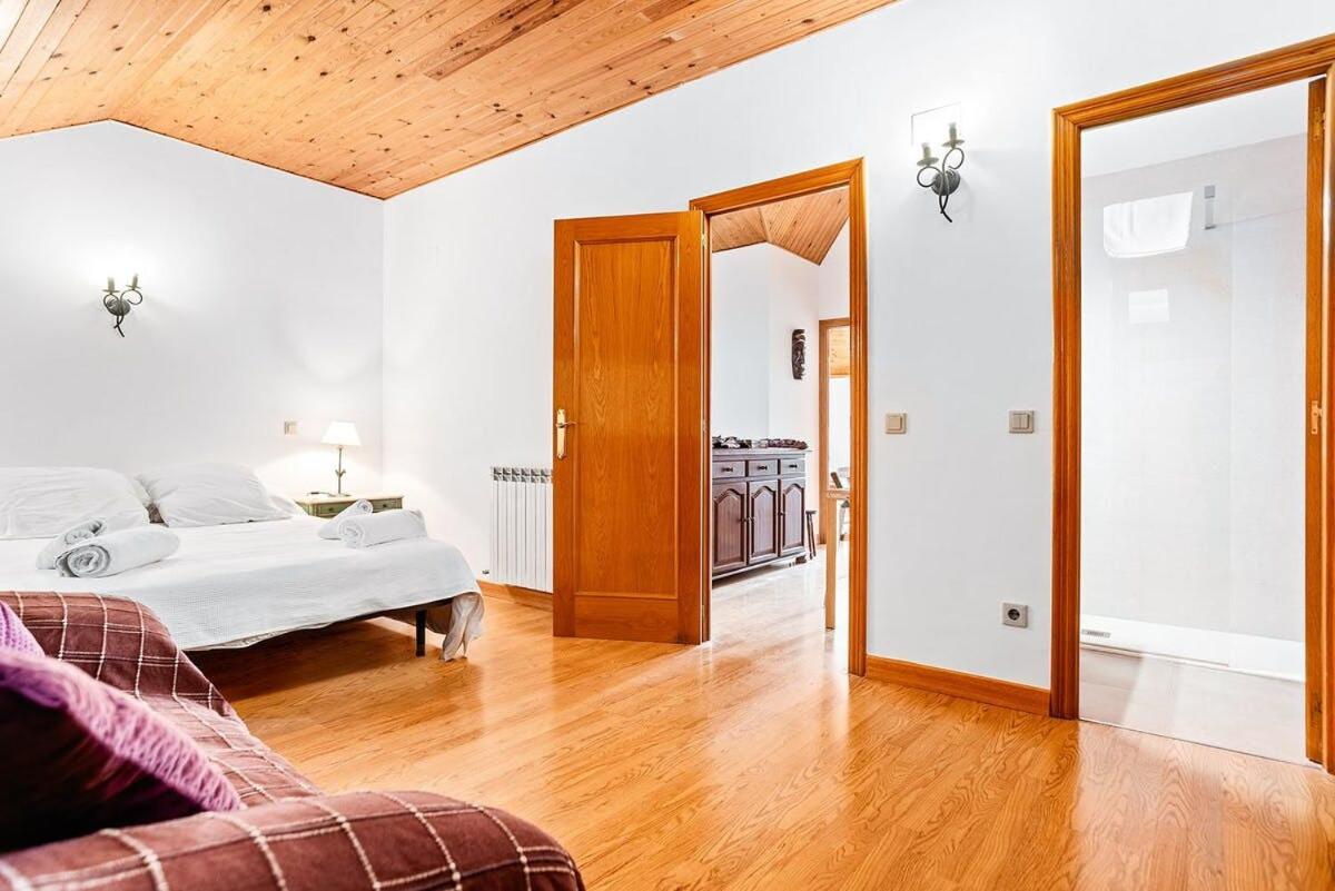 Casa Maite by Cardi Suit