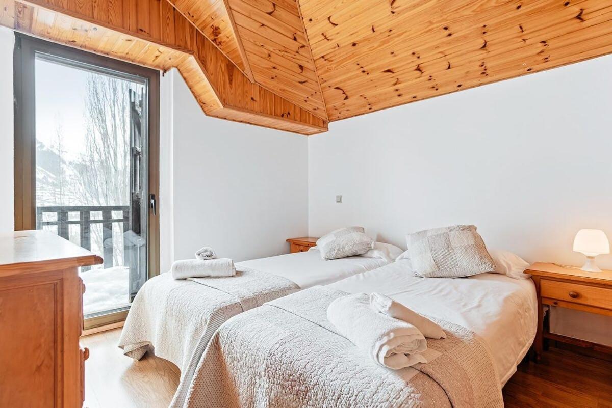 Casa Maite by Cardi Suit