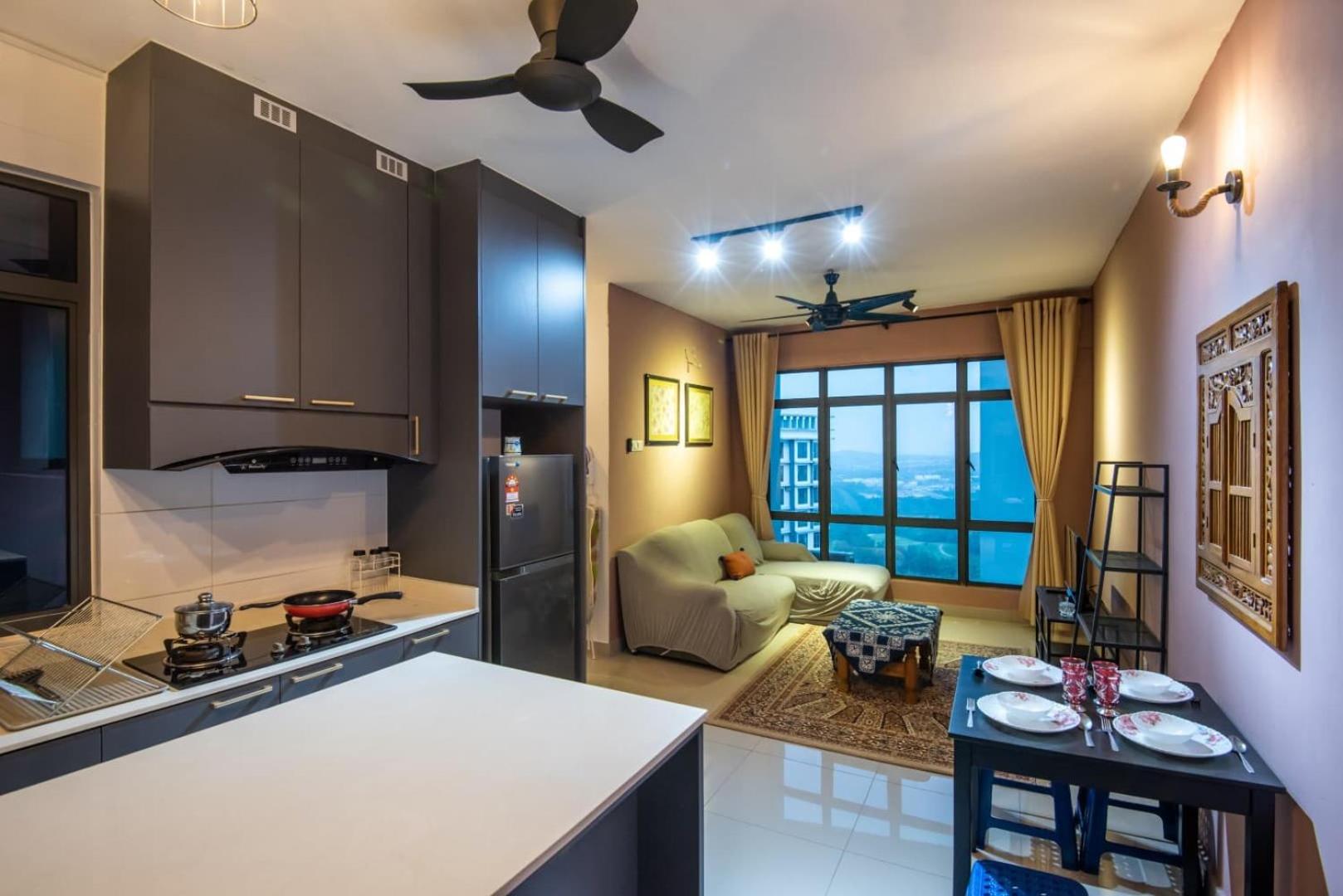 Stylish & Spacious 2BR at ARC Austin with Free Parking