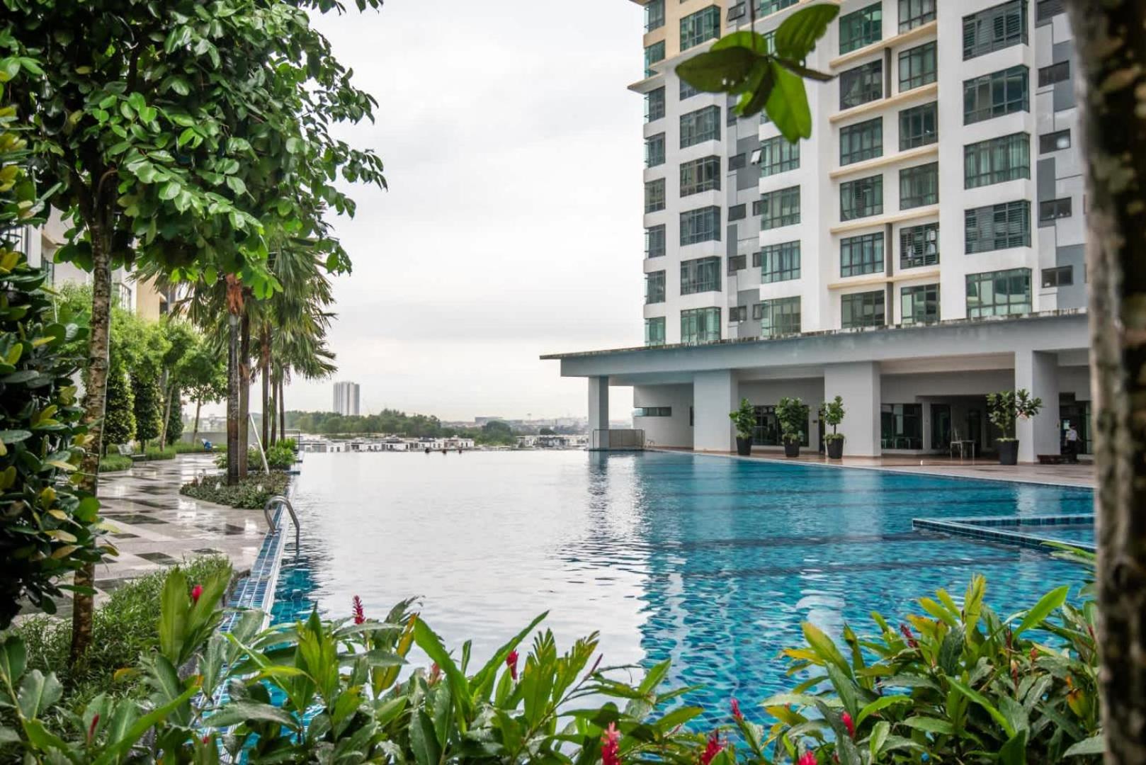 Stylish & Spacious 2BR at ARC Austin with Free Parking