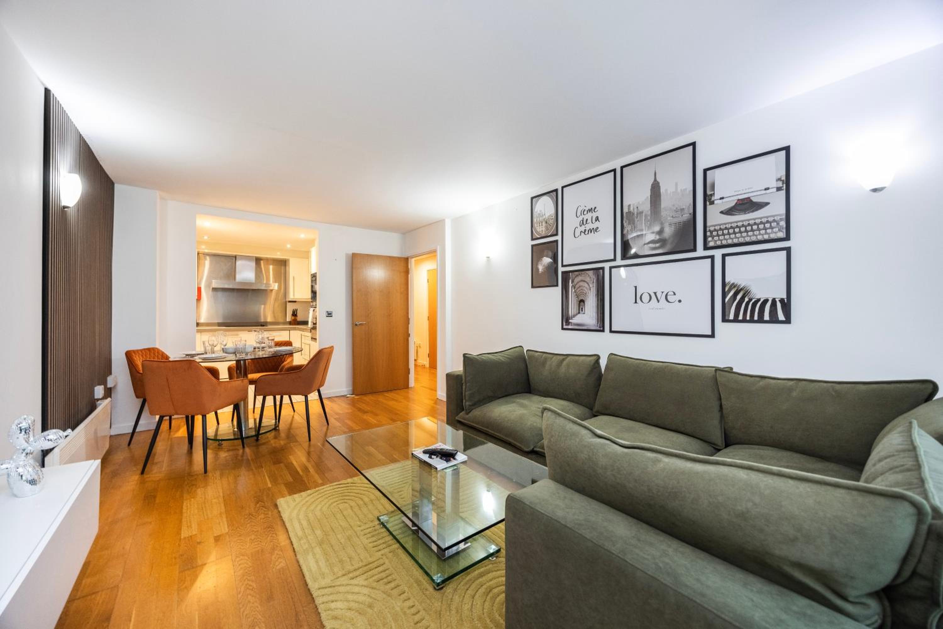 Austin David Apartments ExCeL