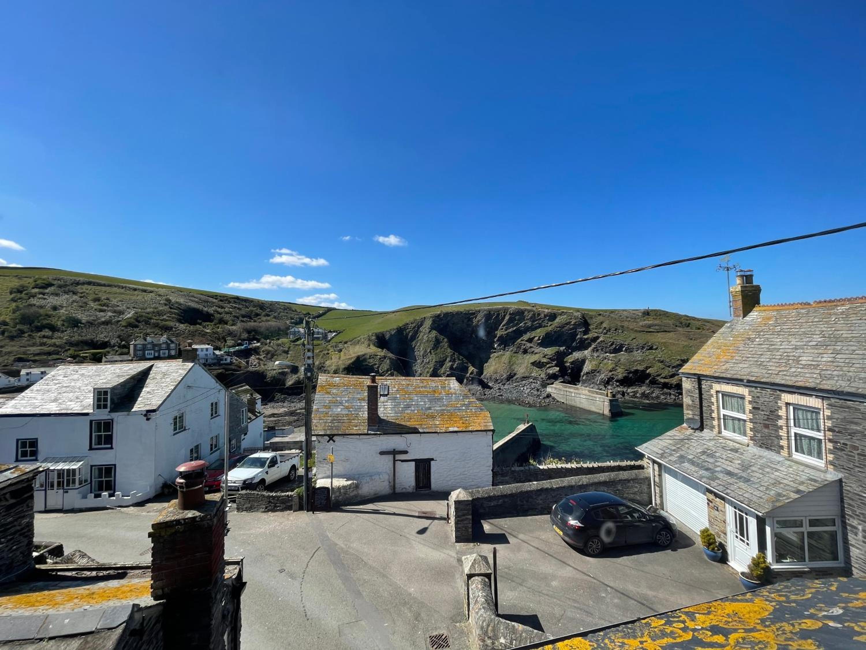 Atlantic Cottage Port Isaac 2 bedroom with sea views and parking view 4