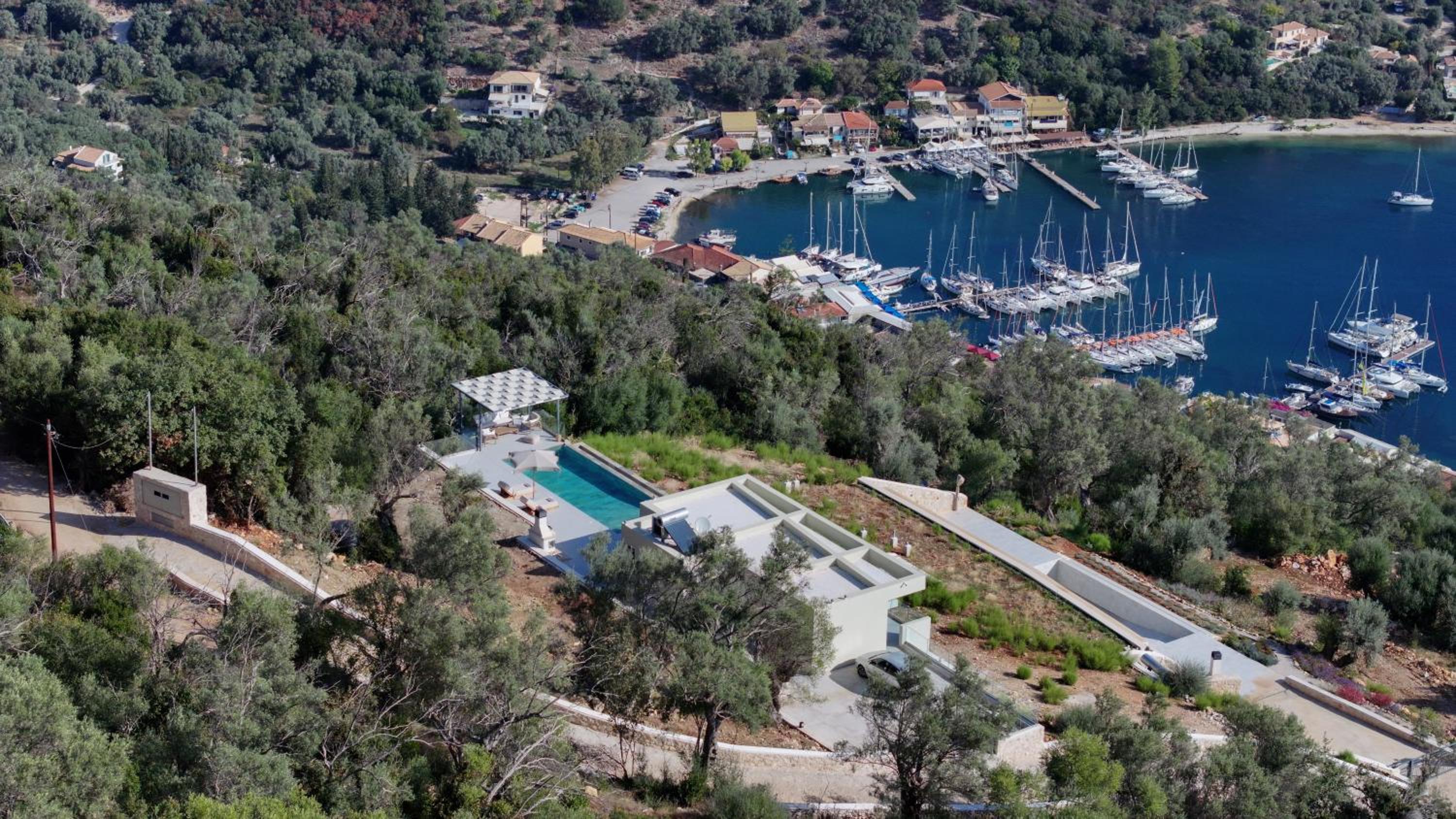 Yoni Villa