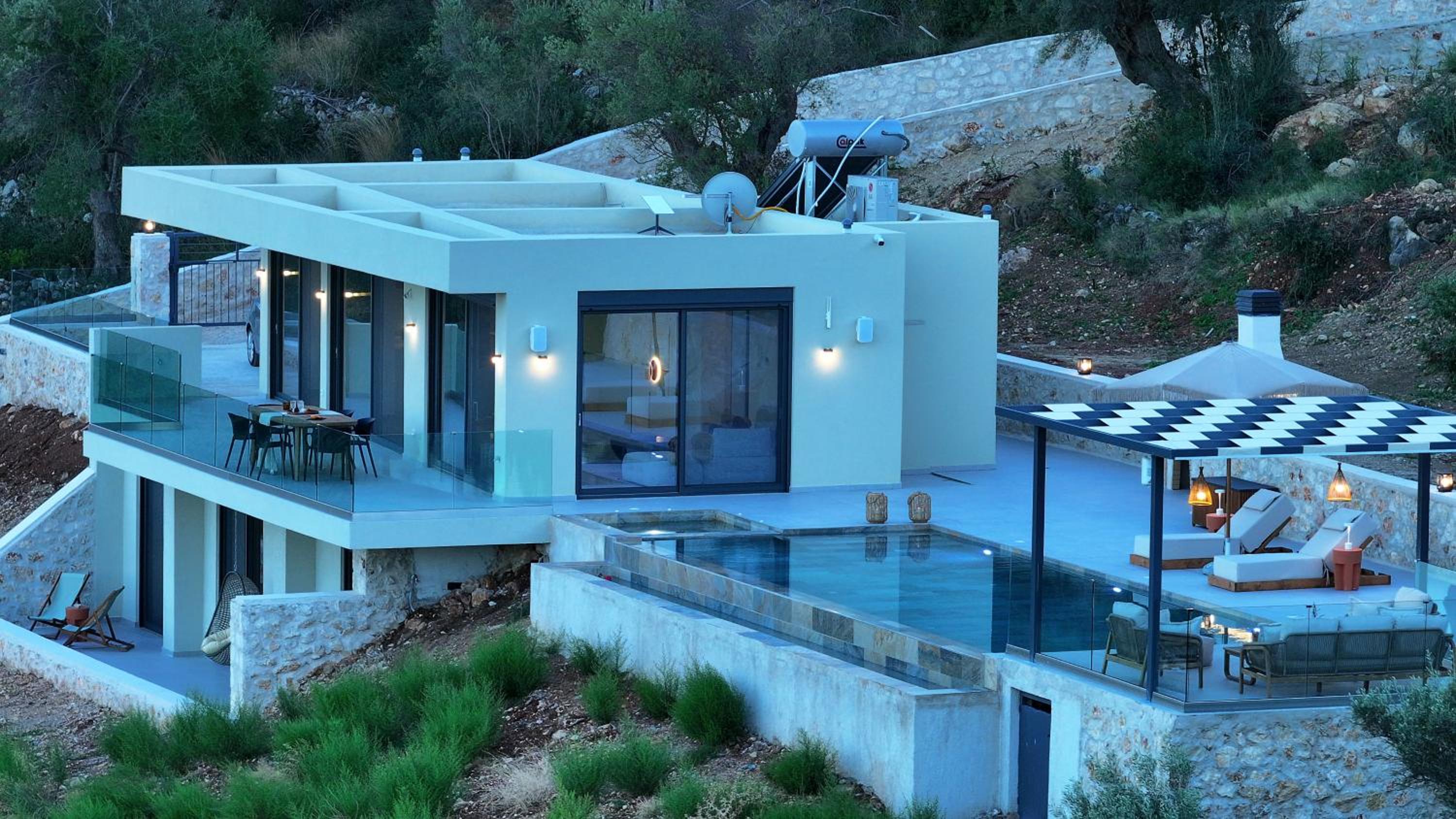 Yoni Villa