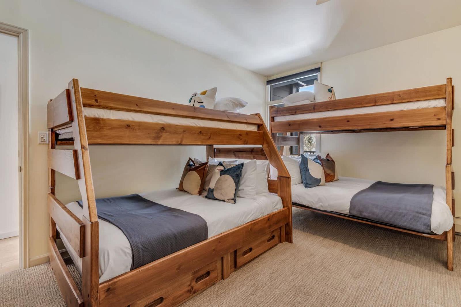 New Listing! 3 BR 3 BA Updated Condo - Pool & Hot-tub view 3