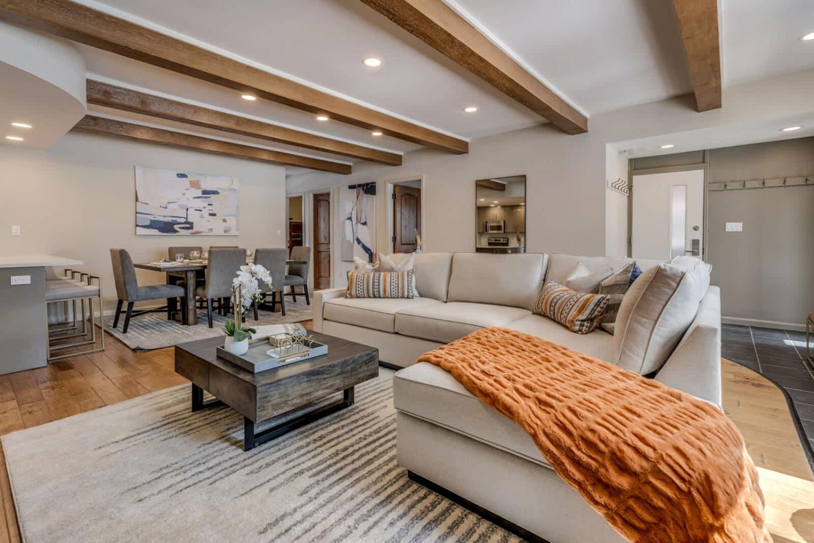 New Listing! 3 BR 3 BA Updated Condo - Pool & Hot-tub view 5