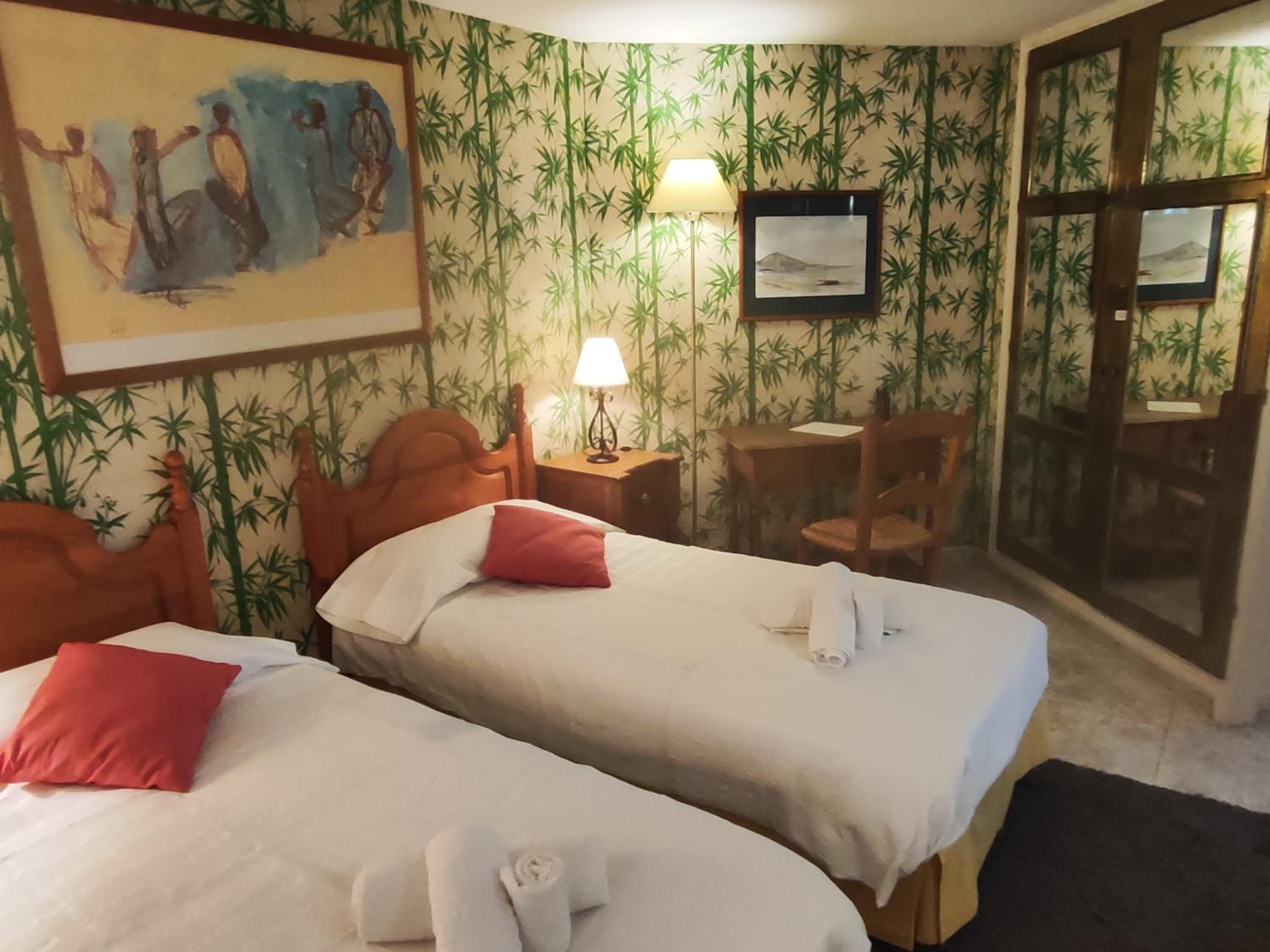 hotel room