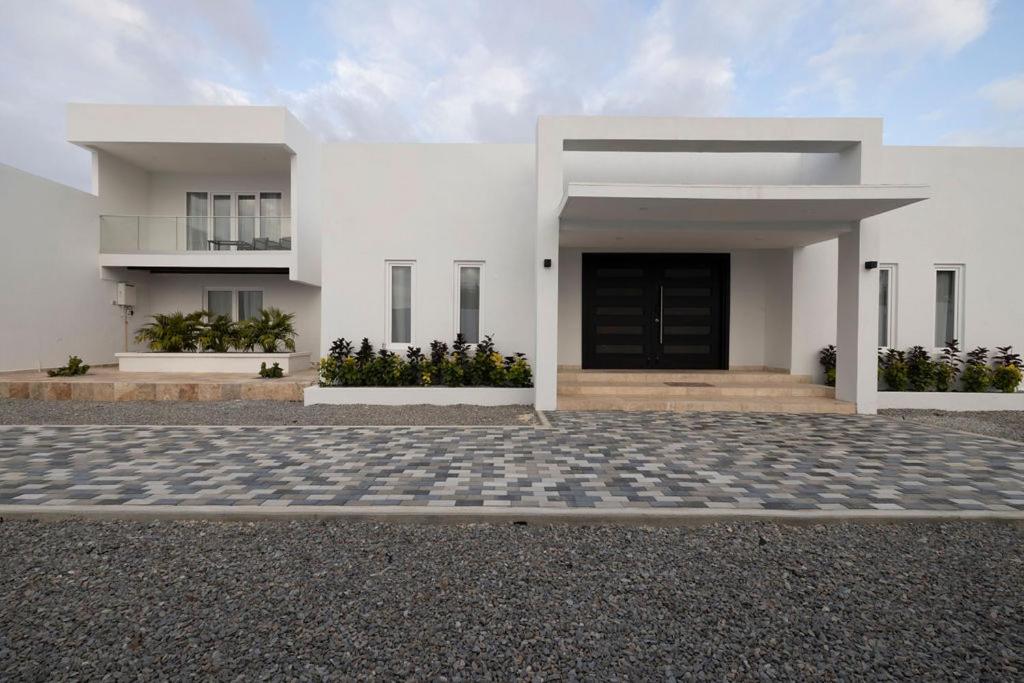 Stunning 6-Bedroom Villa In Aruba