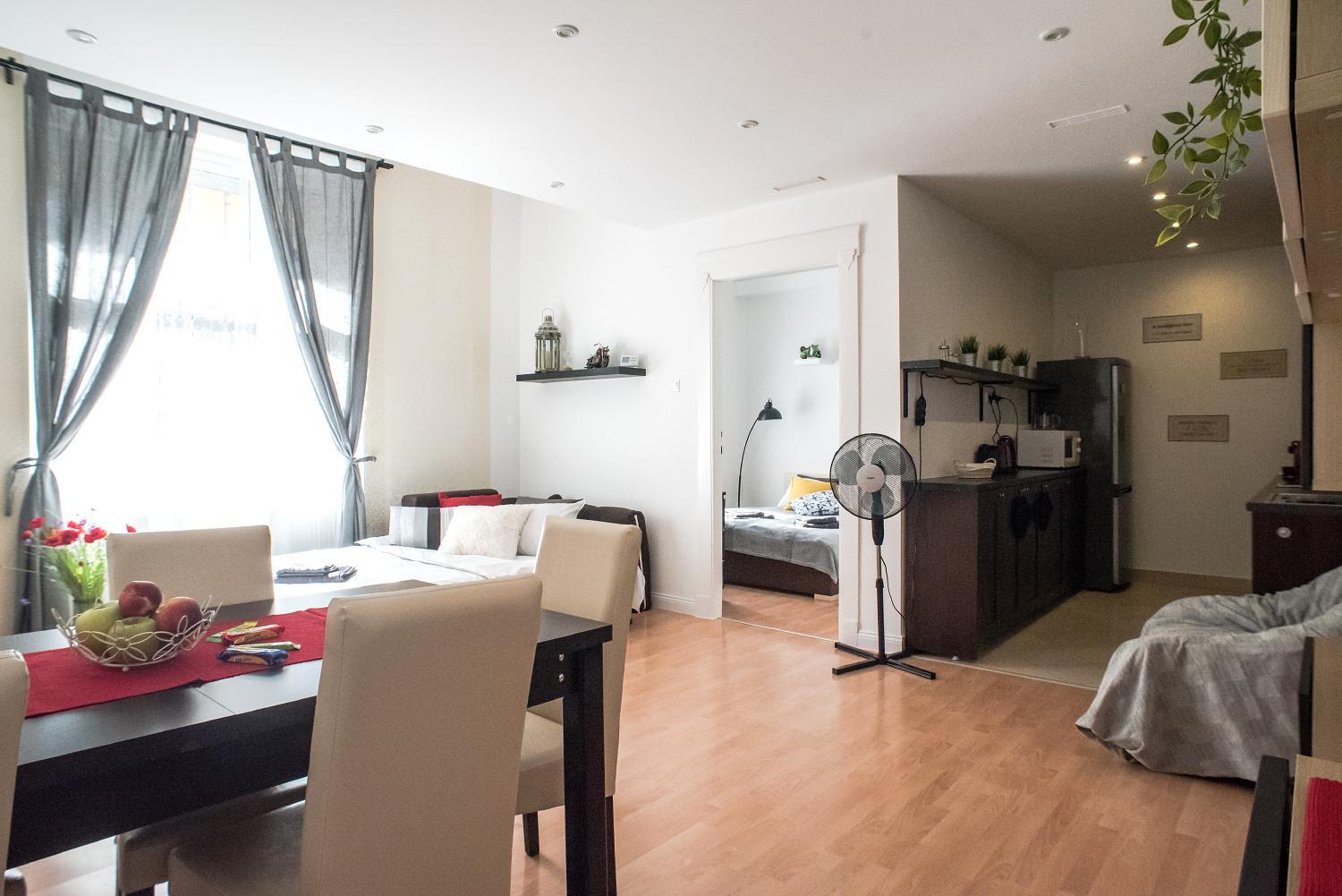 N16-Spacey, modern family flat for 5 view 5