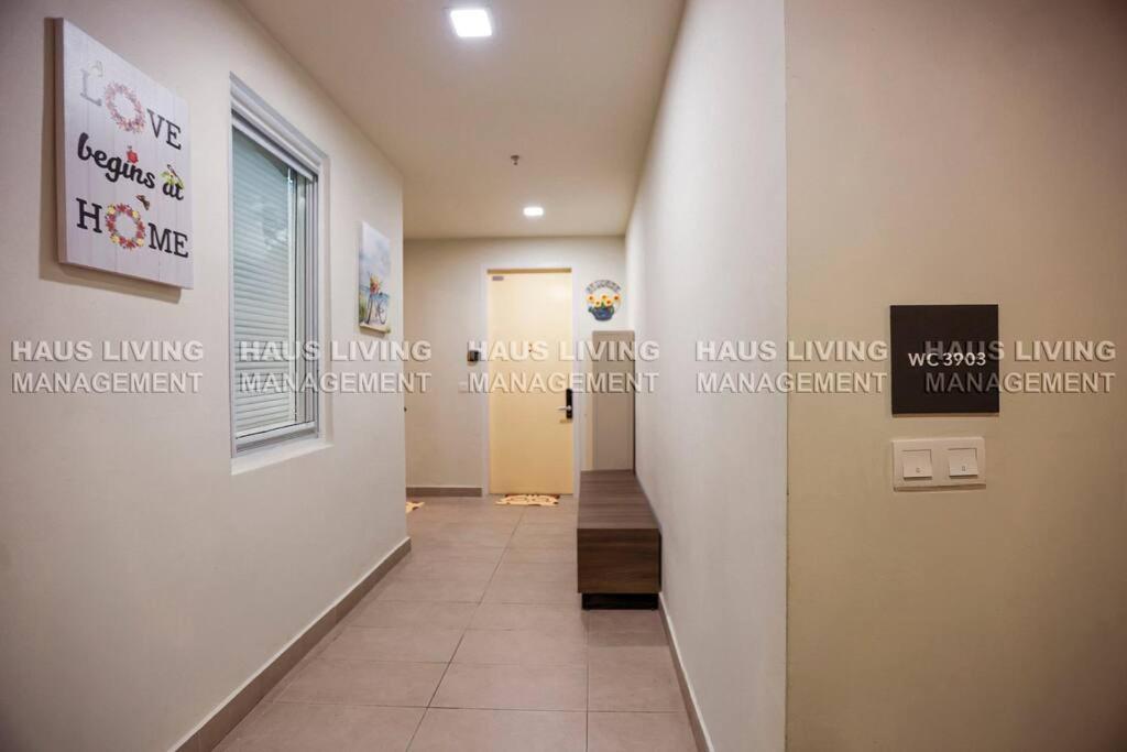 Haus living Penthouse with Balcony photo 8