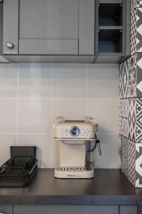 Athens Lycabettus hill, 2 bd apt- Apokafkon