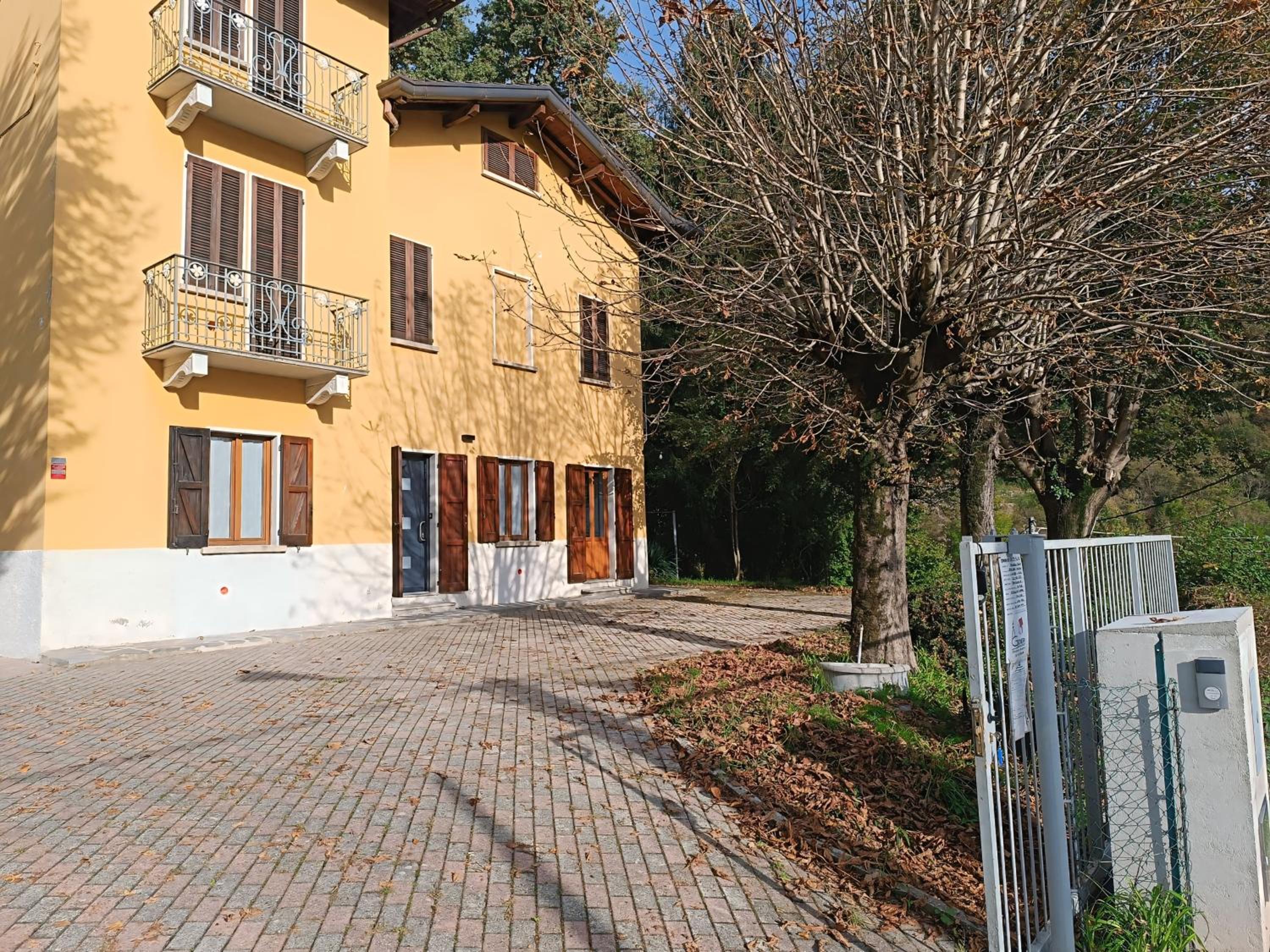 Casa del Cerbiatto, Lake Como a 5 chilometri da Argegno in Valle Intelvi view 2