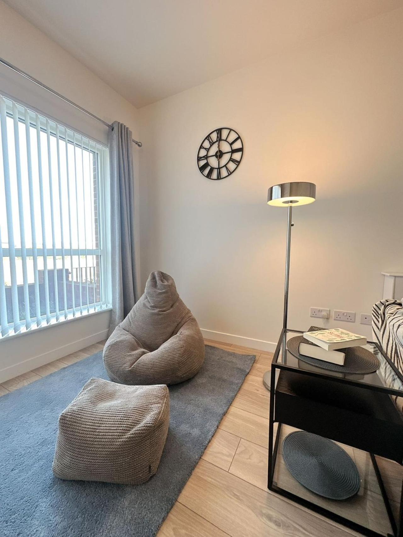 Wee Townhouse, 2 Beds in Glasgow view 3